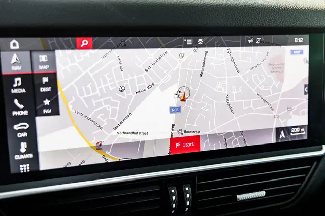 Porsche Cayenne view 14