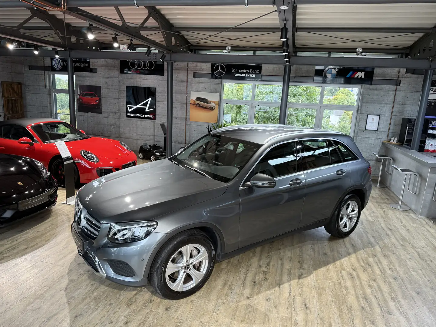 Mercedes-Benz GLC 250 Exclusive 4Matic*LED*NAVI* Grau - 2