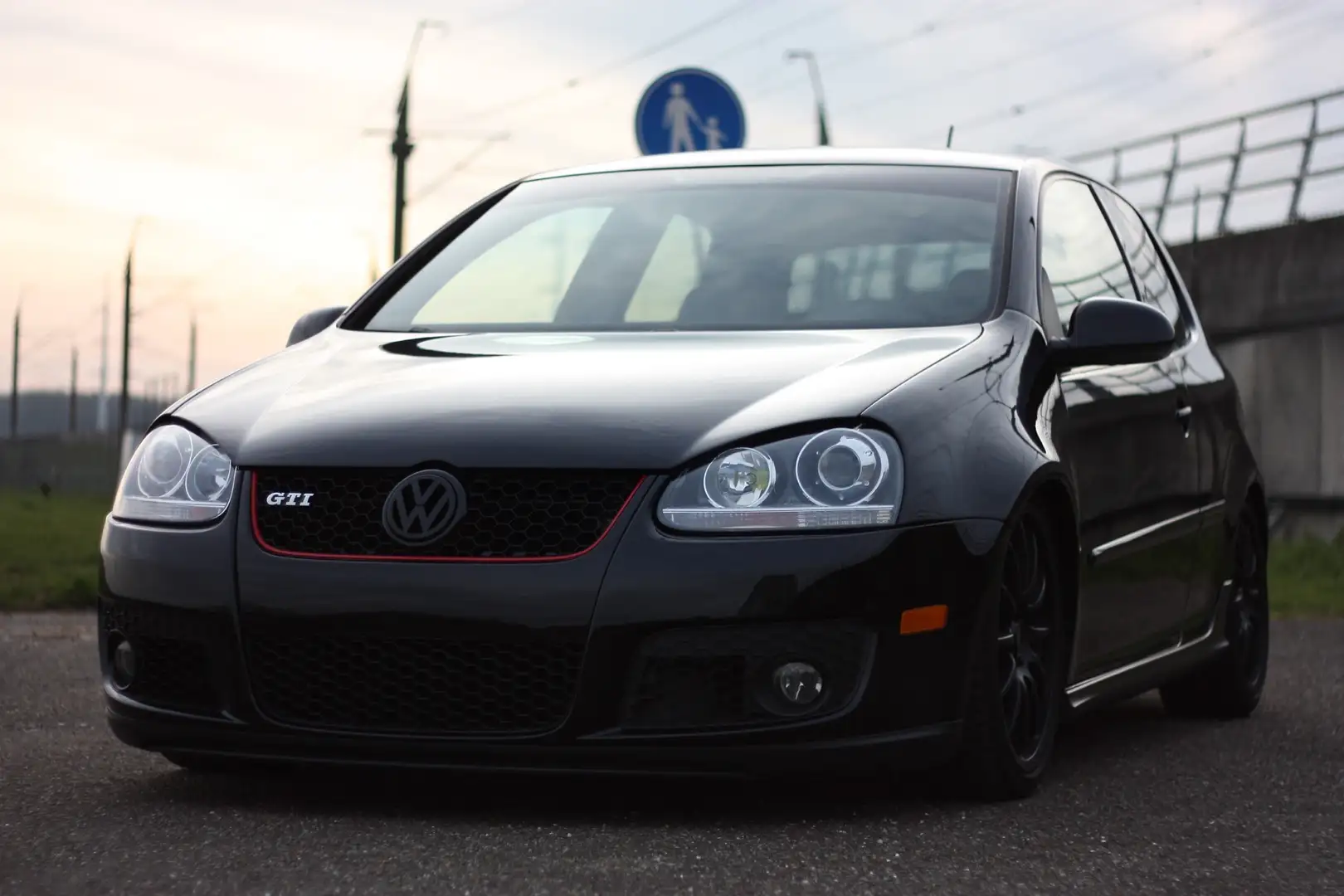 Volkswagen Golf GTI 2.0 TFSI Black - 2