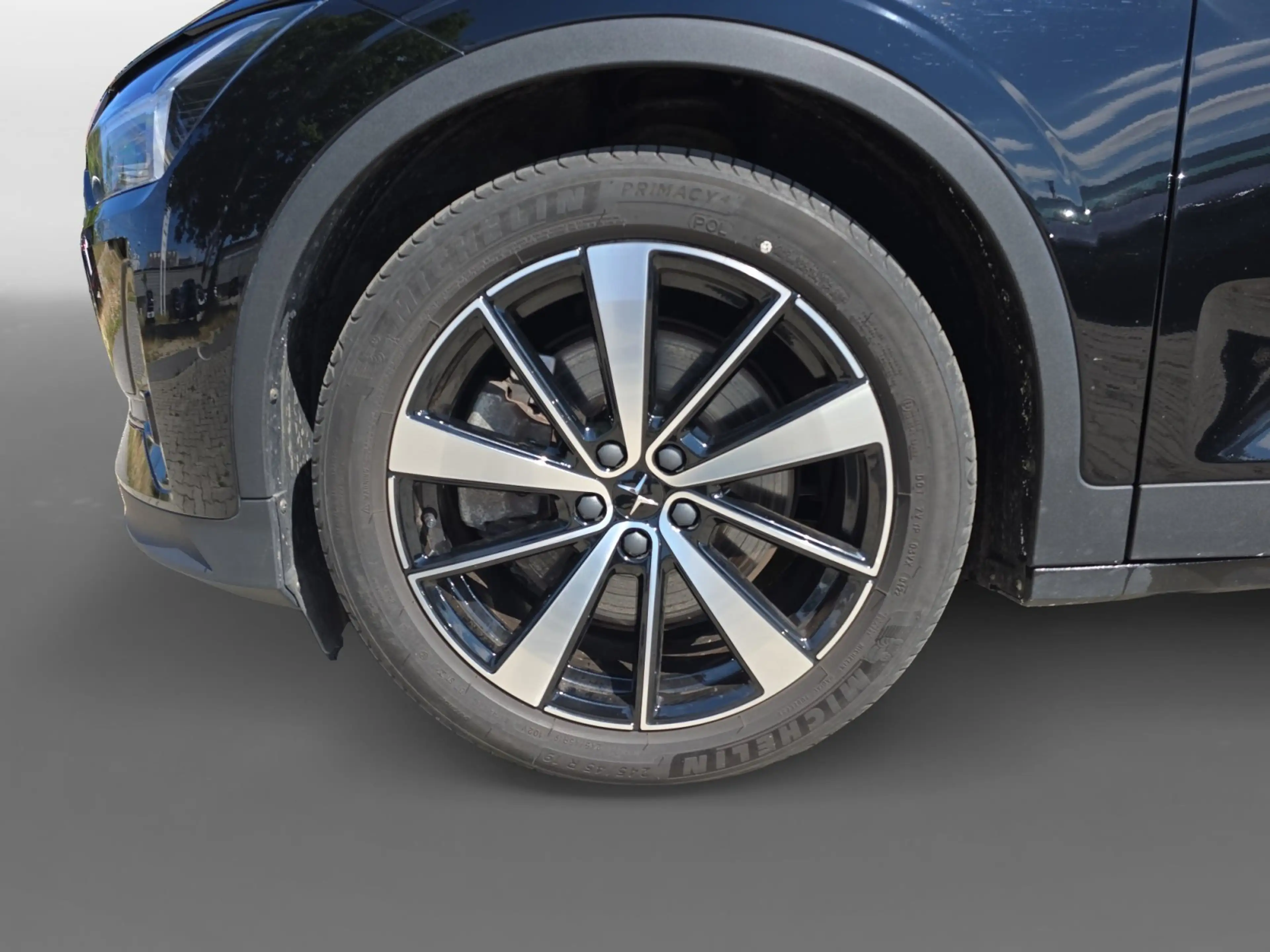 Polestar 2 Long Range Single — photo 9