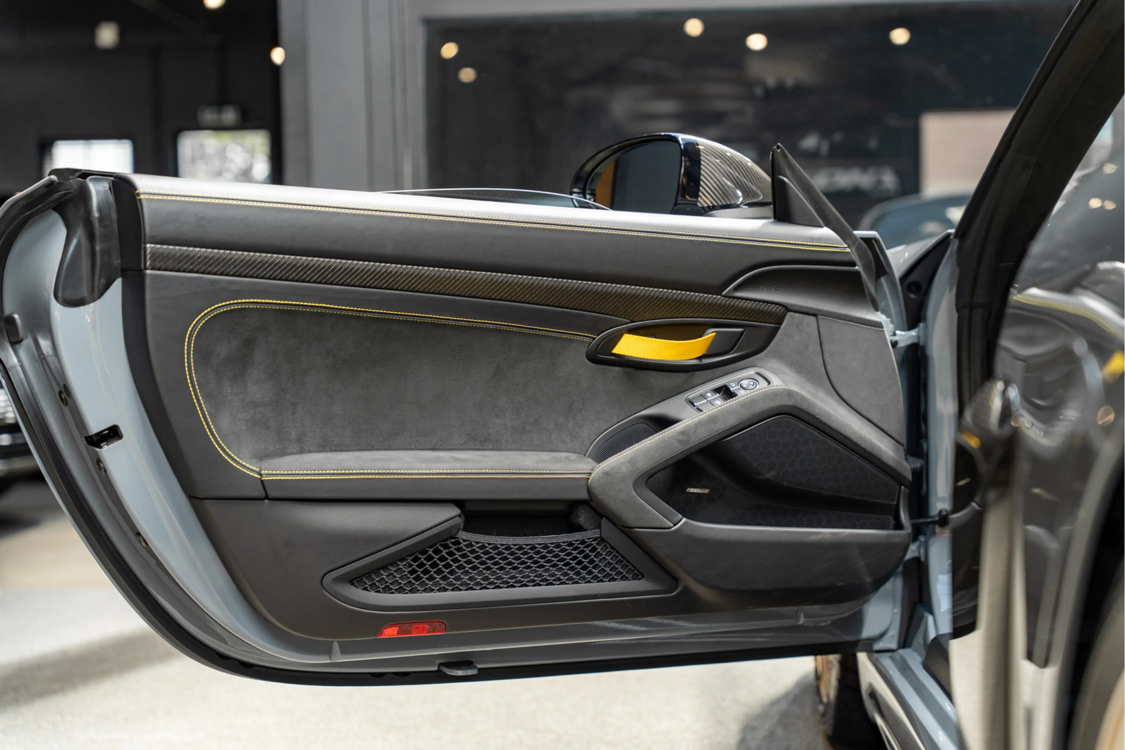 Porsche 718 Spyder RS Lift Exclusive Manufaktur Weissach Spyder RS We — photo 32