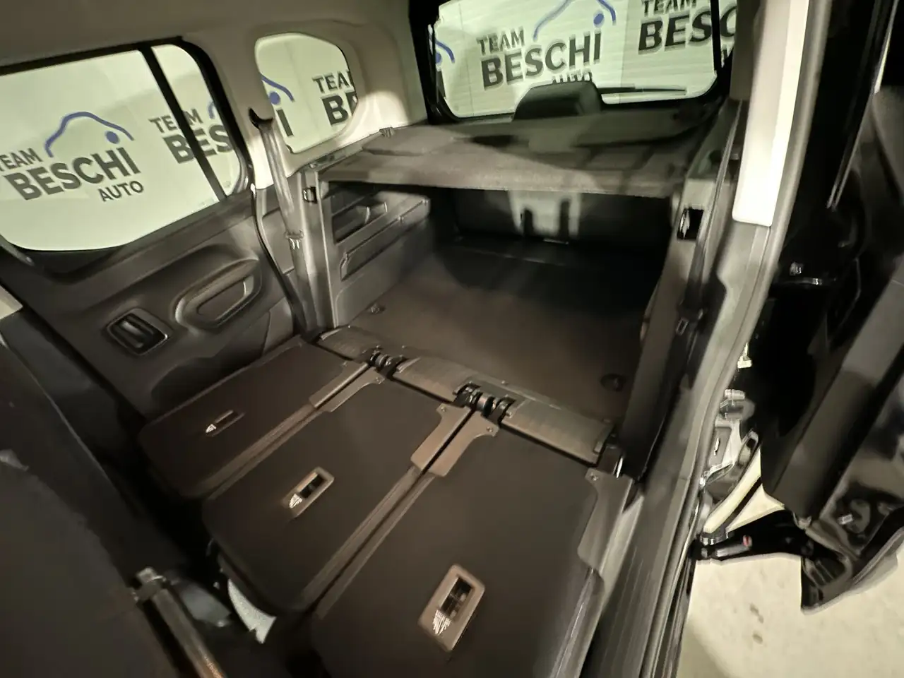 Citroen Berlingo 2026 — фото 10