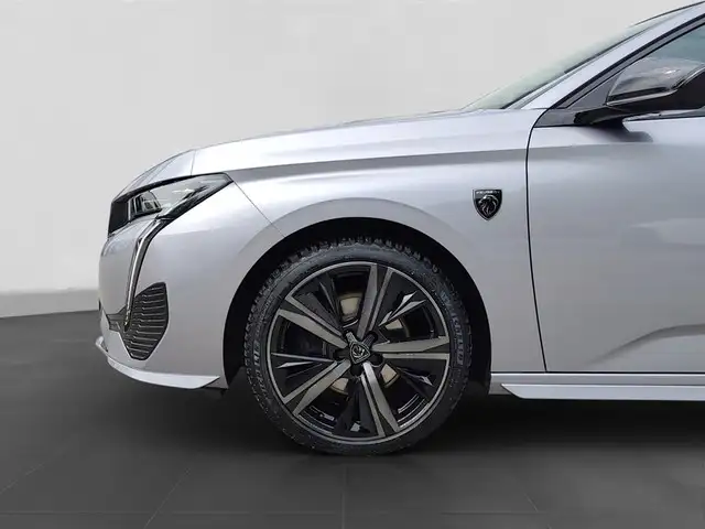 Peugeot 308 view 7