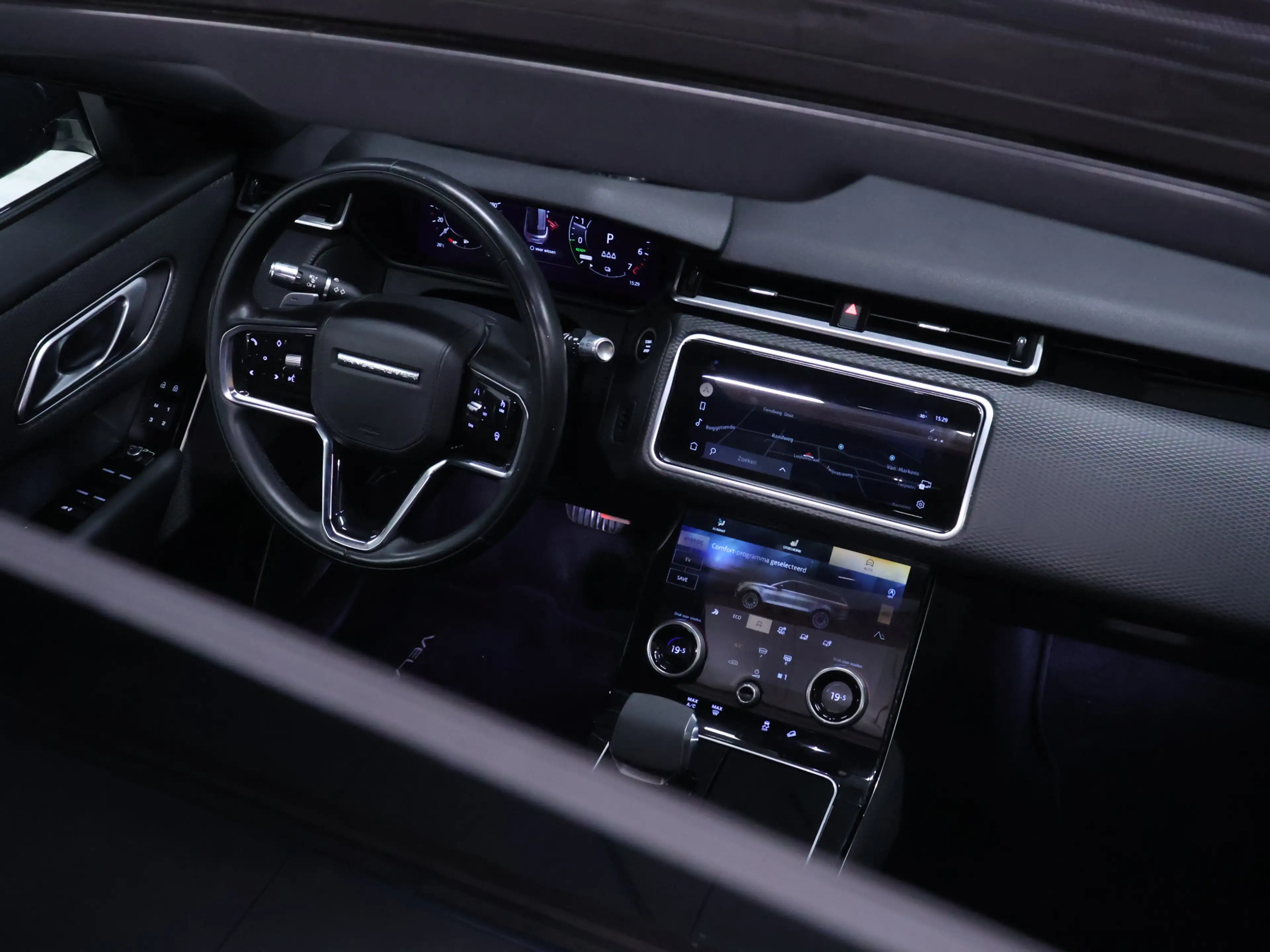 Land Rover Range Rover Velar 2.0 P400e R-Dynamic HSE [SCHUIFKANTELDAK, MERIDAN — photo 9