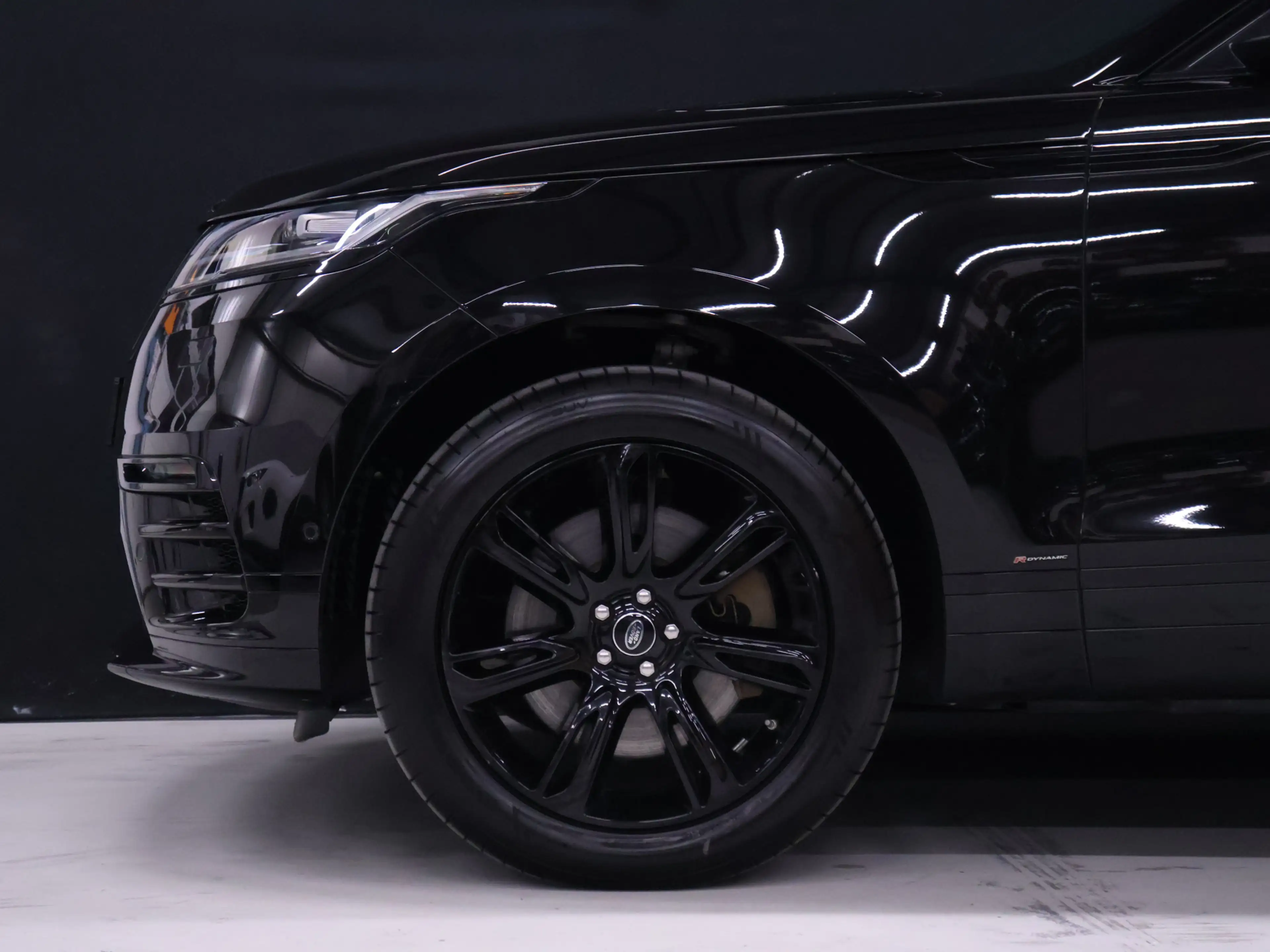 Land Rover Range Rover Velar 2.0 P400e R-Dynamic HSE [SCHUIFKANTELDAK, MERIDAN — photo 27