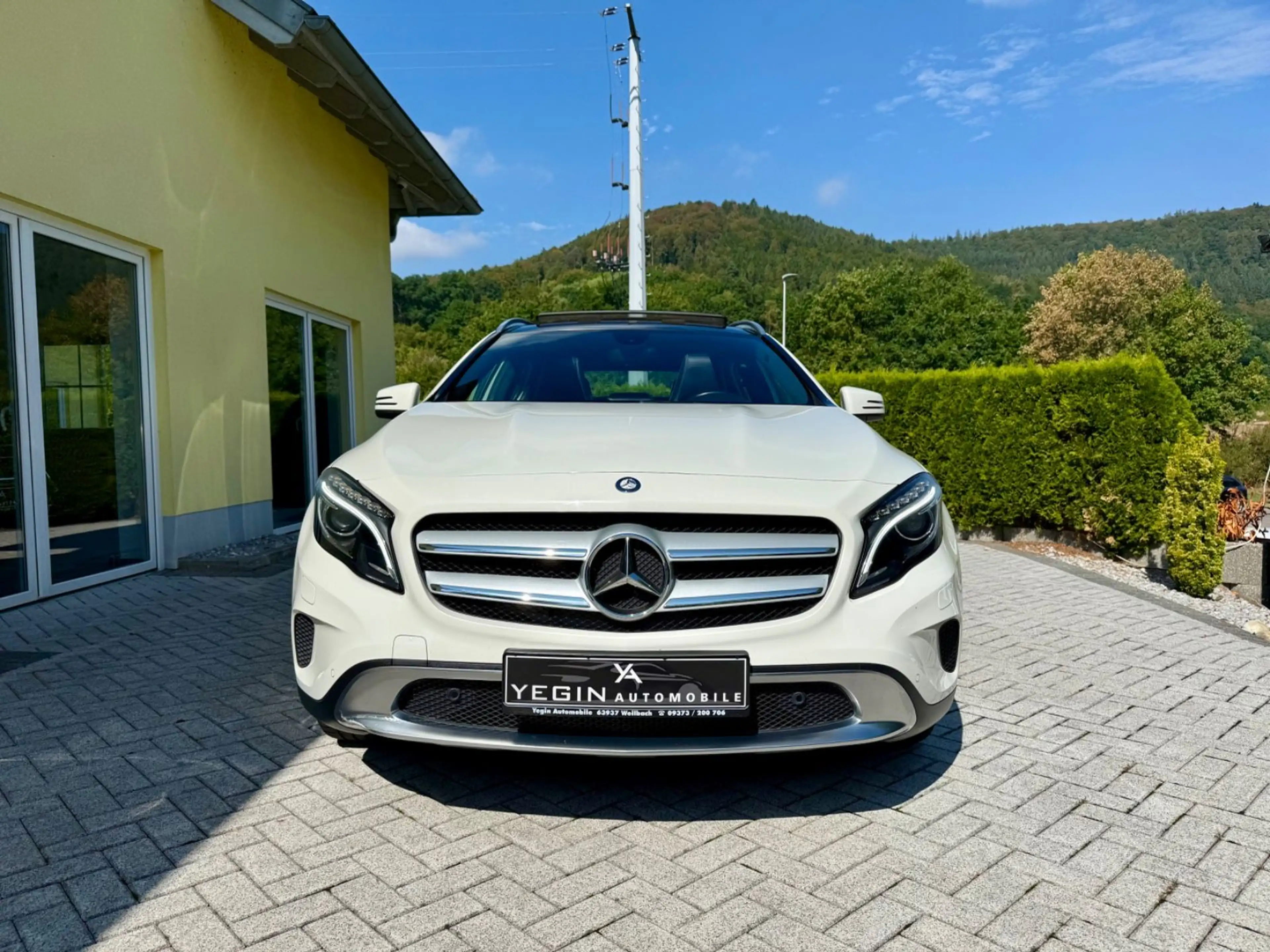 Mercedes-Benz GLA 200 Urban Sitzheizung-Bi-Xenon-Pano — photo 3