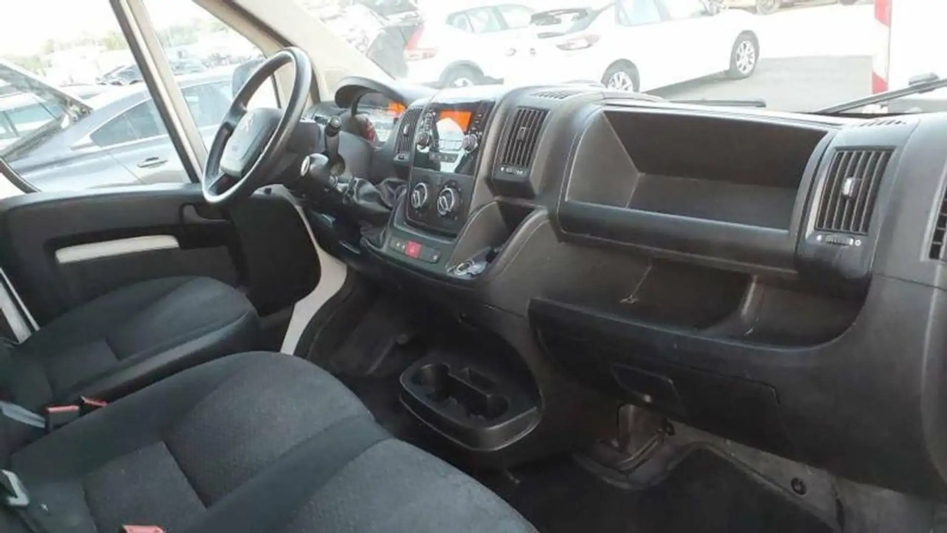 Citroen Jumper BlueHDi 103KW (140CV) Furgón 35L3H3 4 P Blanco - 2