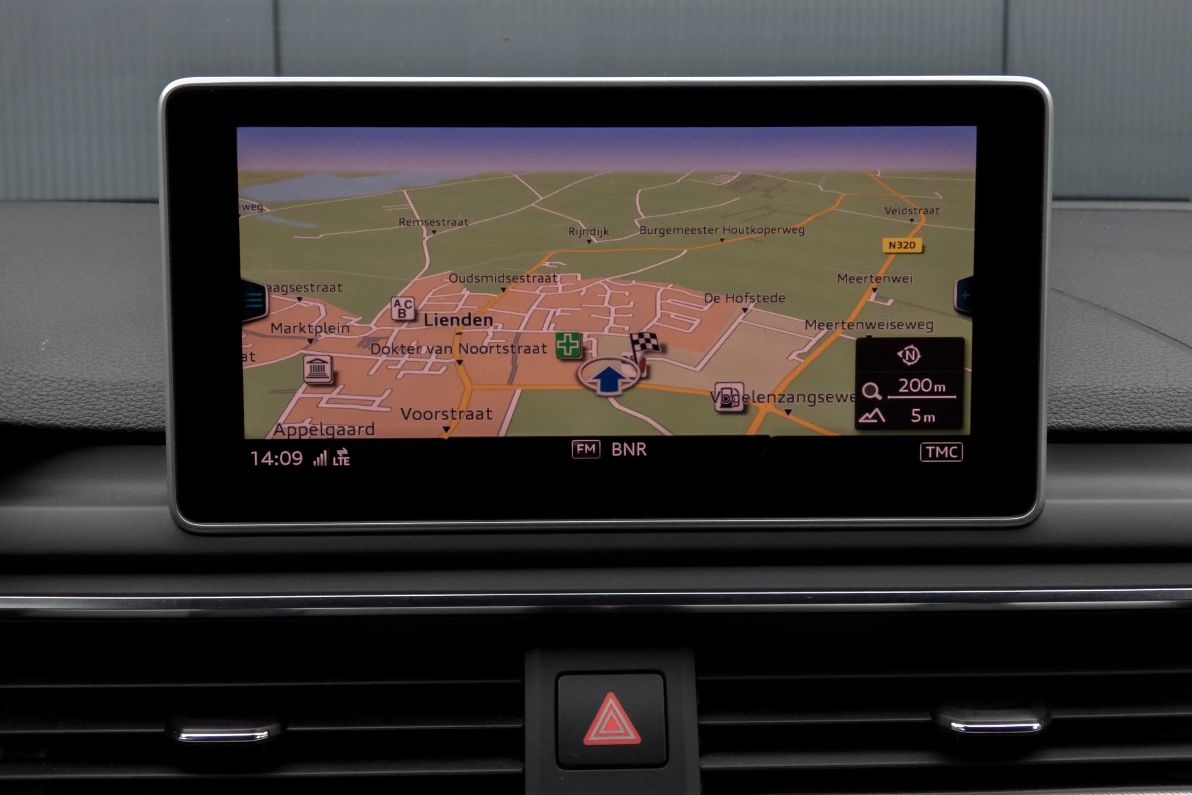 Audi A4 Avant 2.0 TFSI MHEV Design Pro Line Plus | Virtual — photo 27