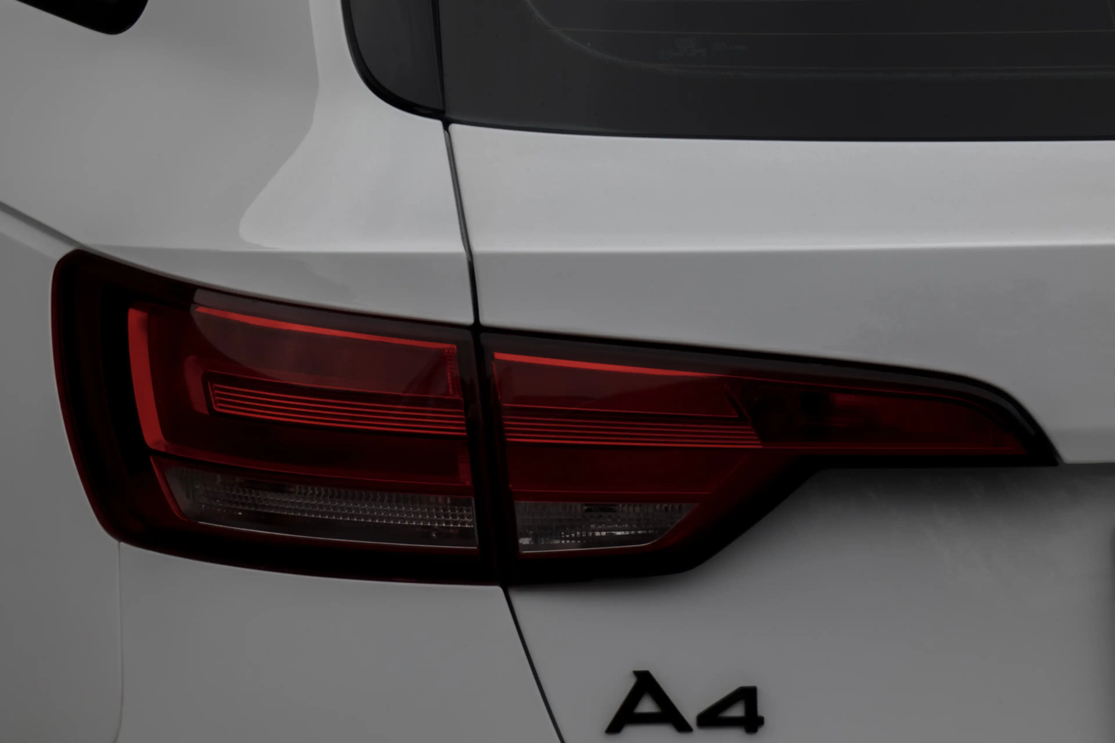 Audi A4 Avant 2.0 TFSI MHEV Design Pro Line Plus | Virtual — photo 21