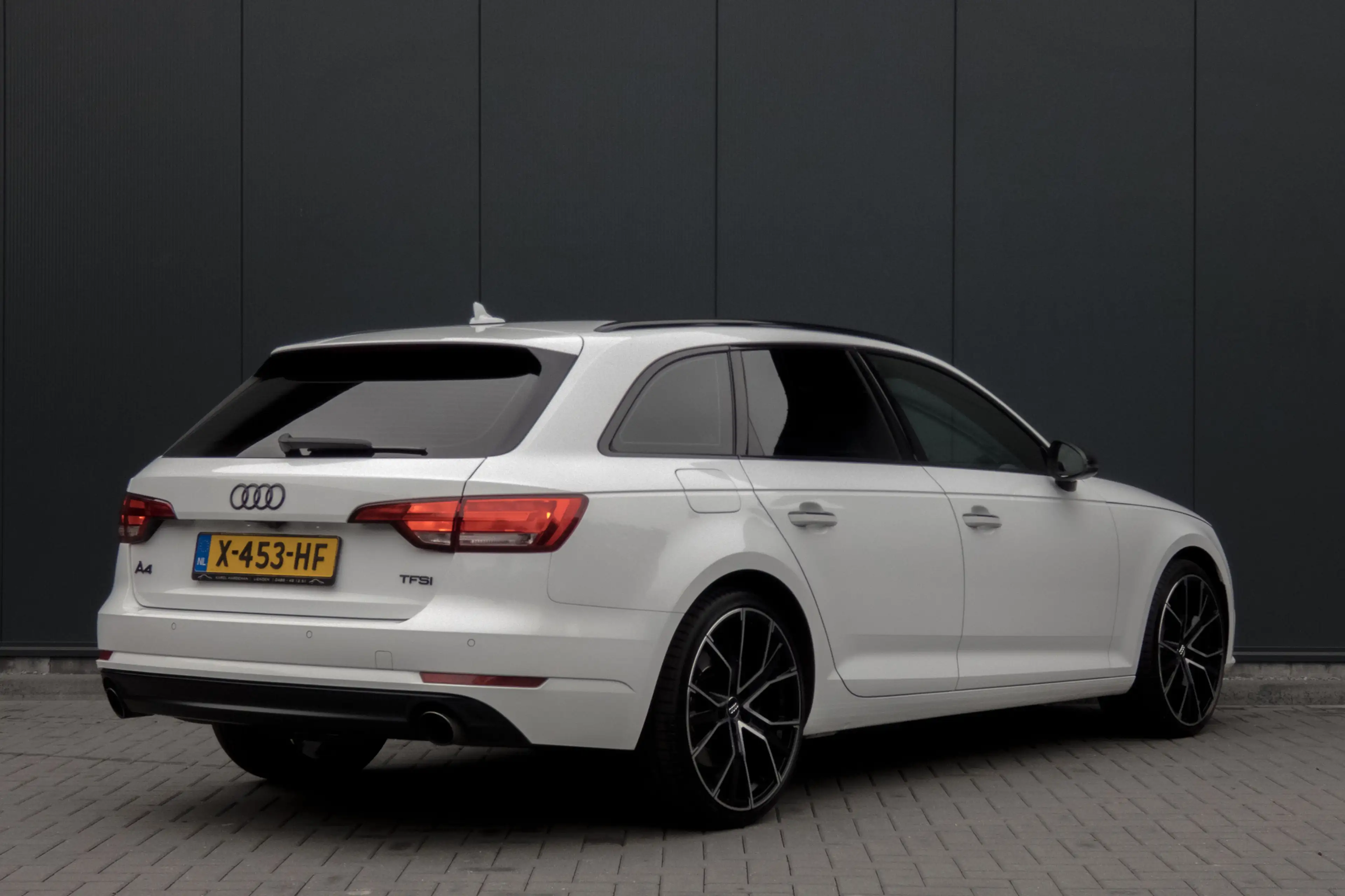 Audi A4 Avant 2.0 TFSI MHEV Design Pro Line Plus | Virtual — photo 2