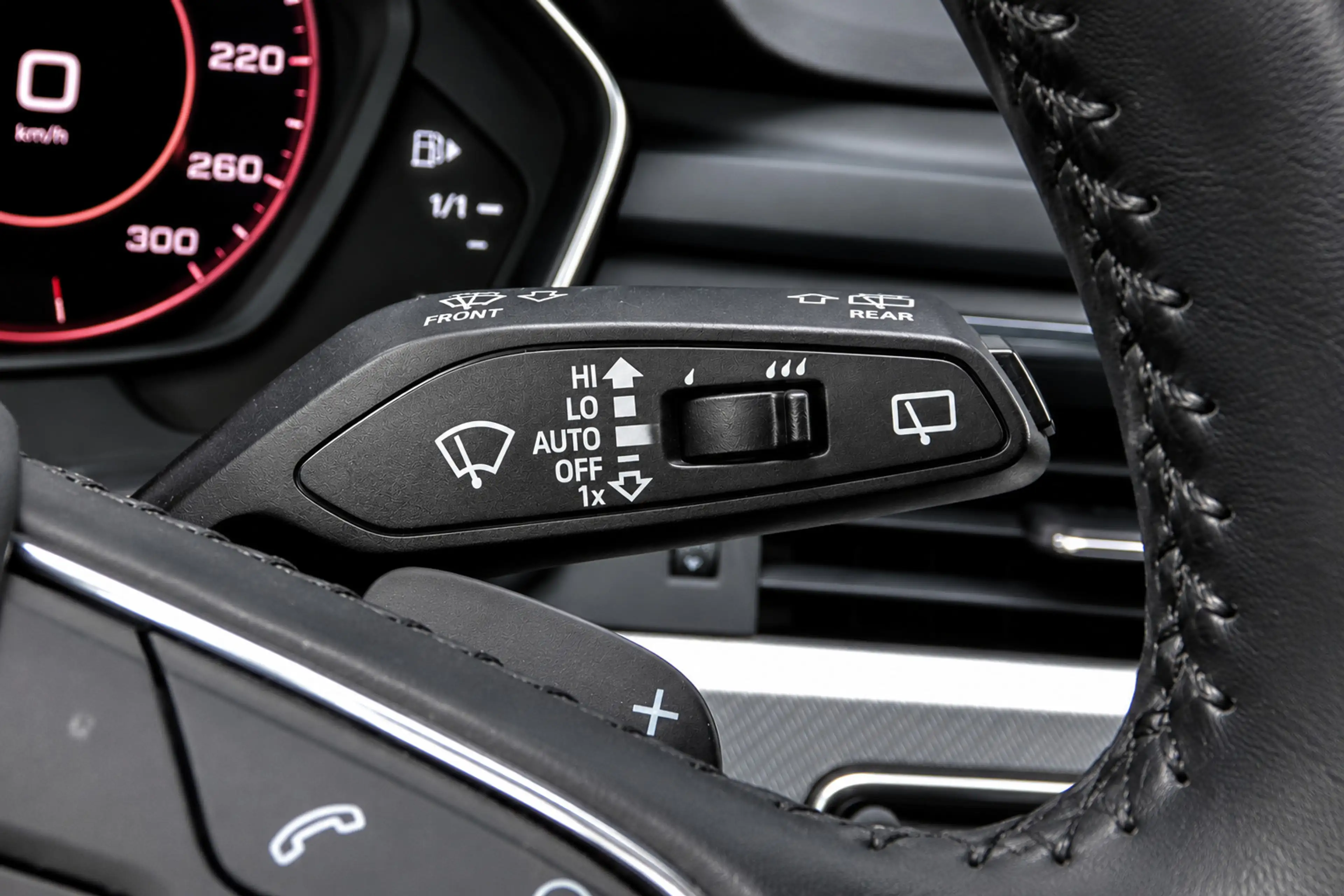 Audi A4 Avant 2.0 TFSI MHEV Design Pro Line Plus | Virtual — photo 25