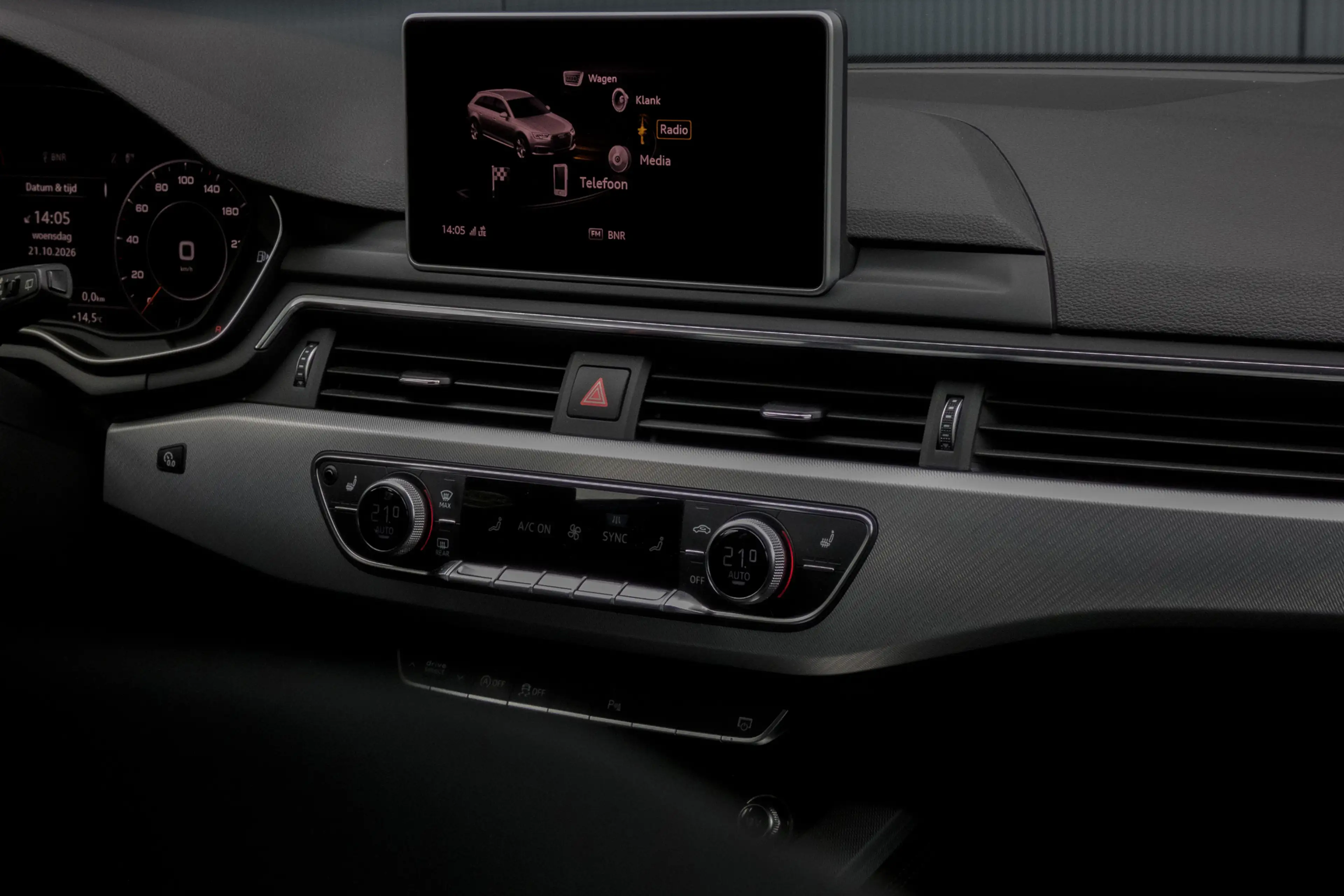 Audi A4 Avant 2.0 TFSI MHEV Design Pro Line Plus | Virtual — photo 3