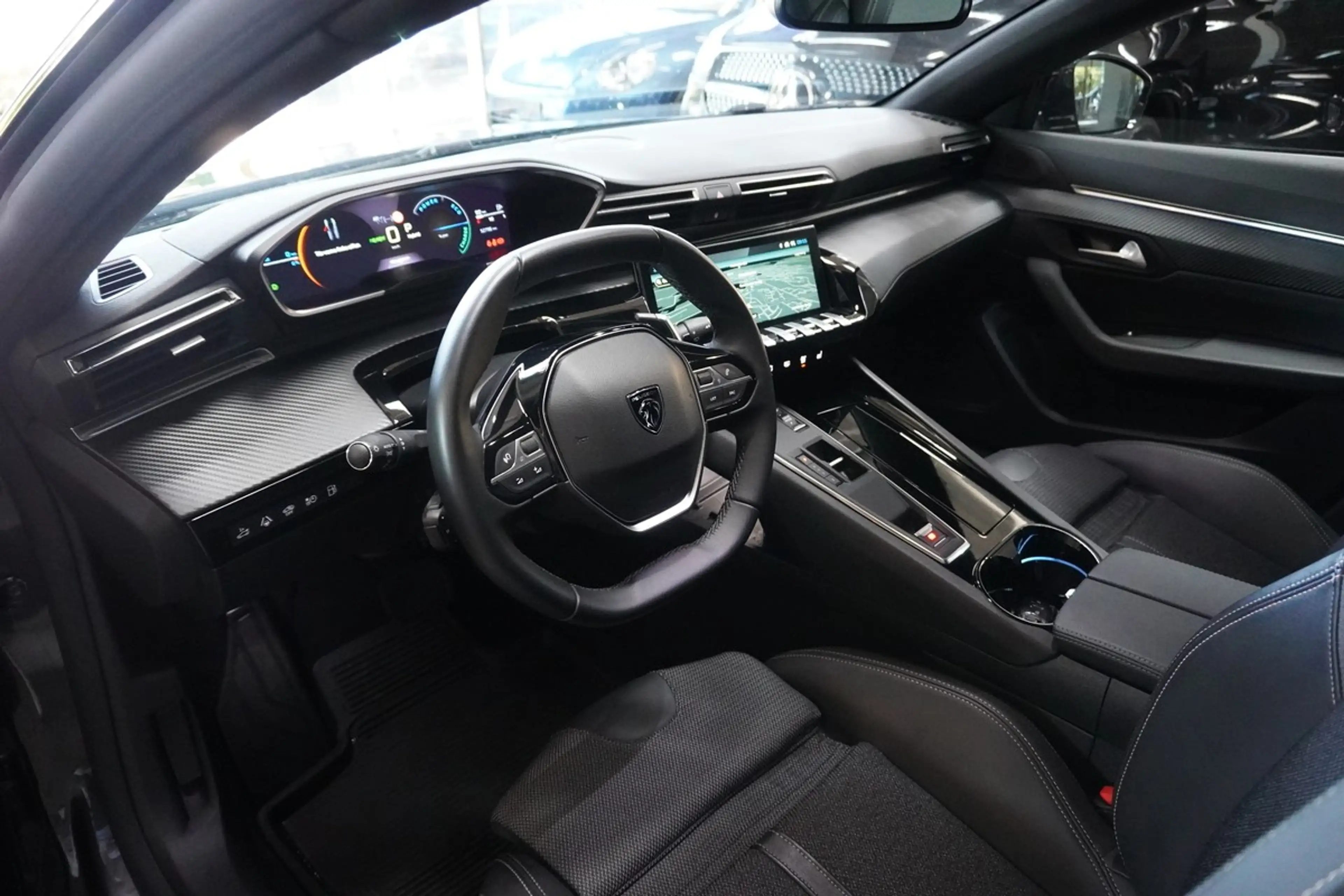 Peugeot 508 SW Allure Hybrid LED ACC DAB R.Cam — photo 11
