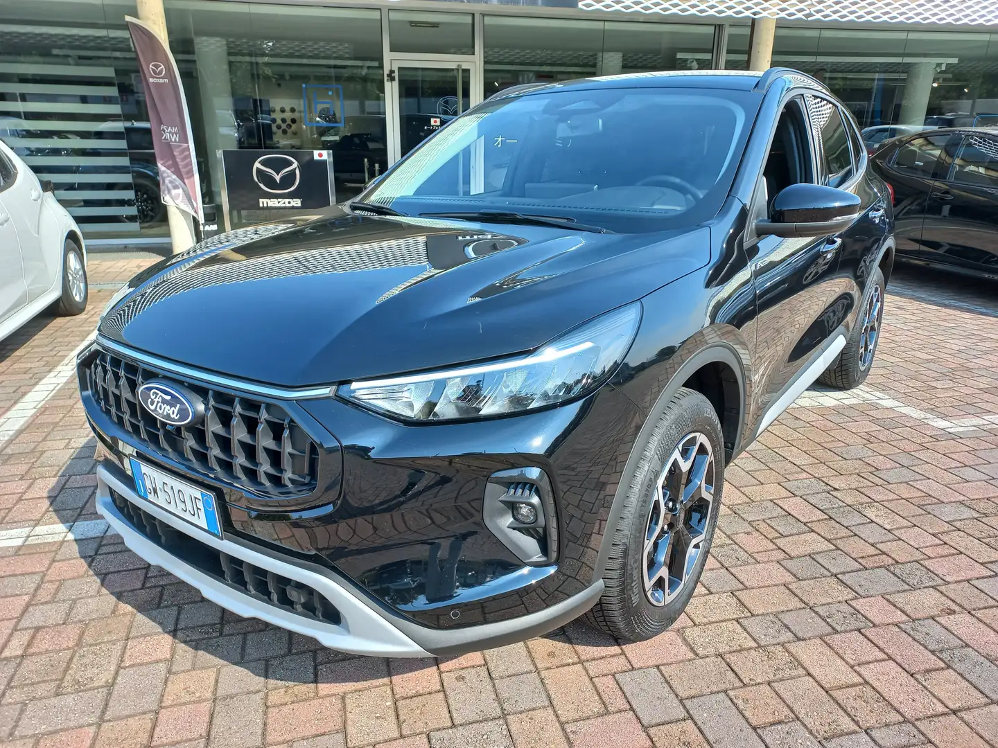 Ford Kuga 2024 2.5 full hybrid Active 2wd 180cv auto Nero - 1