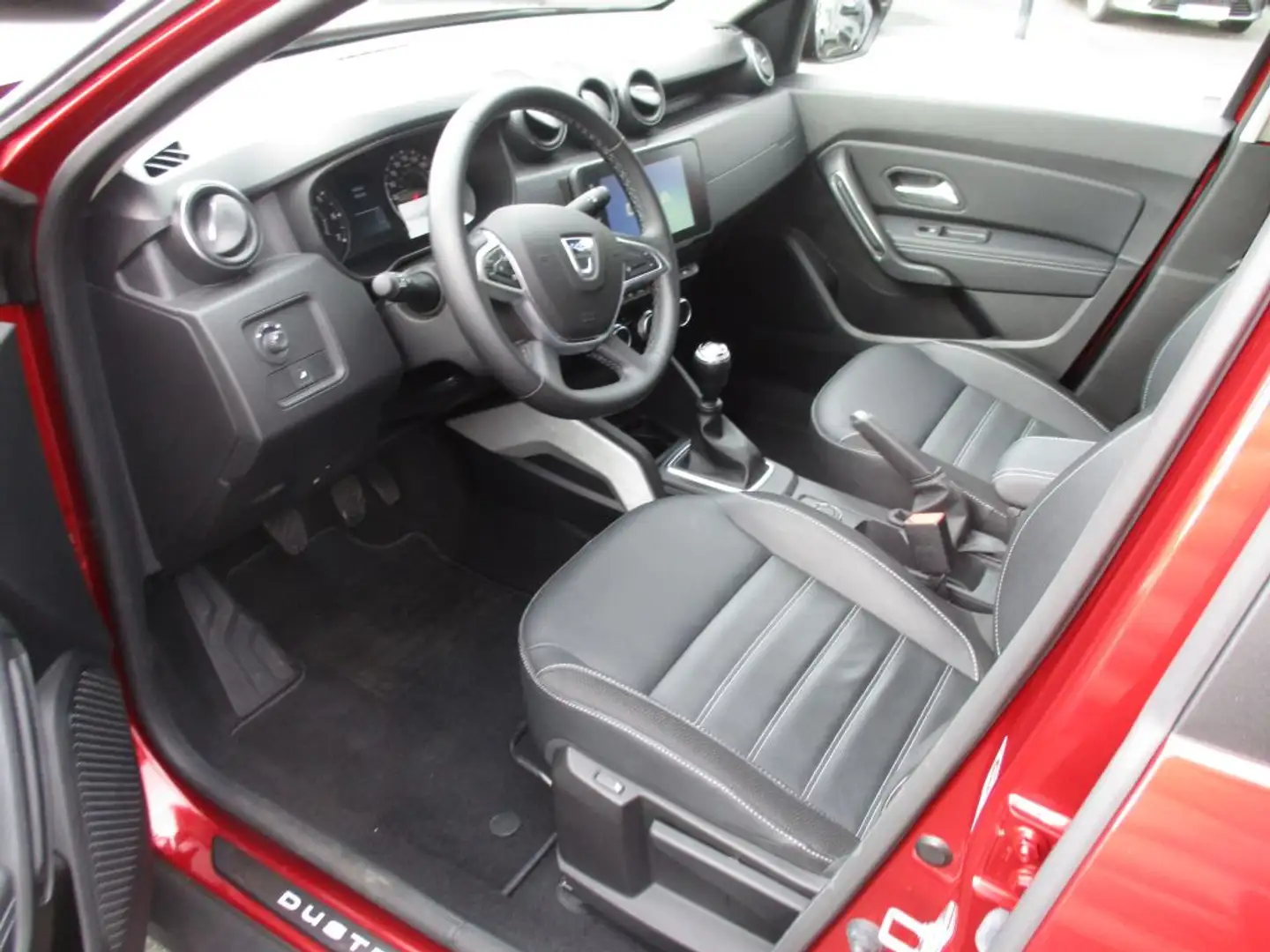 Dacia Duster TCe 150 4WD Prestige Rot - 2