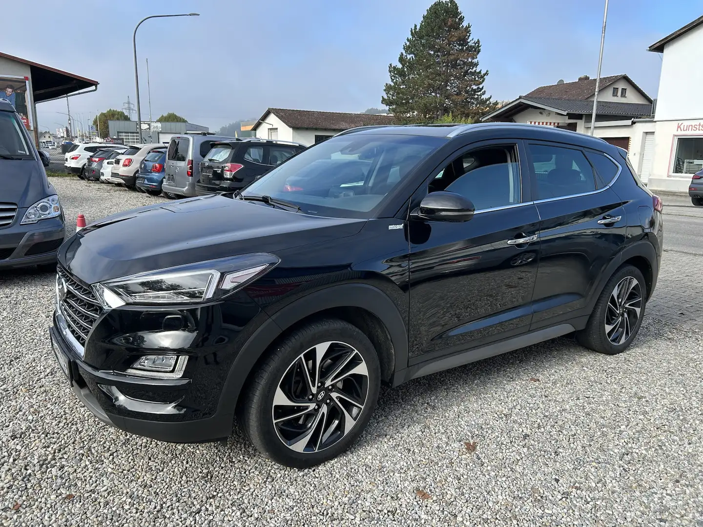 Hyundai TUCSON Premium Mild-Hybrid 2.0 CRDI 4WD Aut.AHK Noir - 1