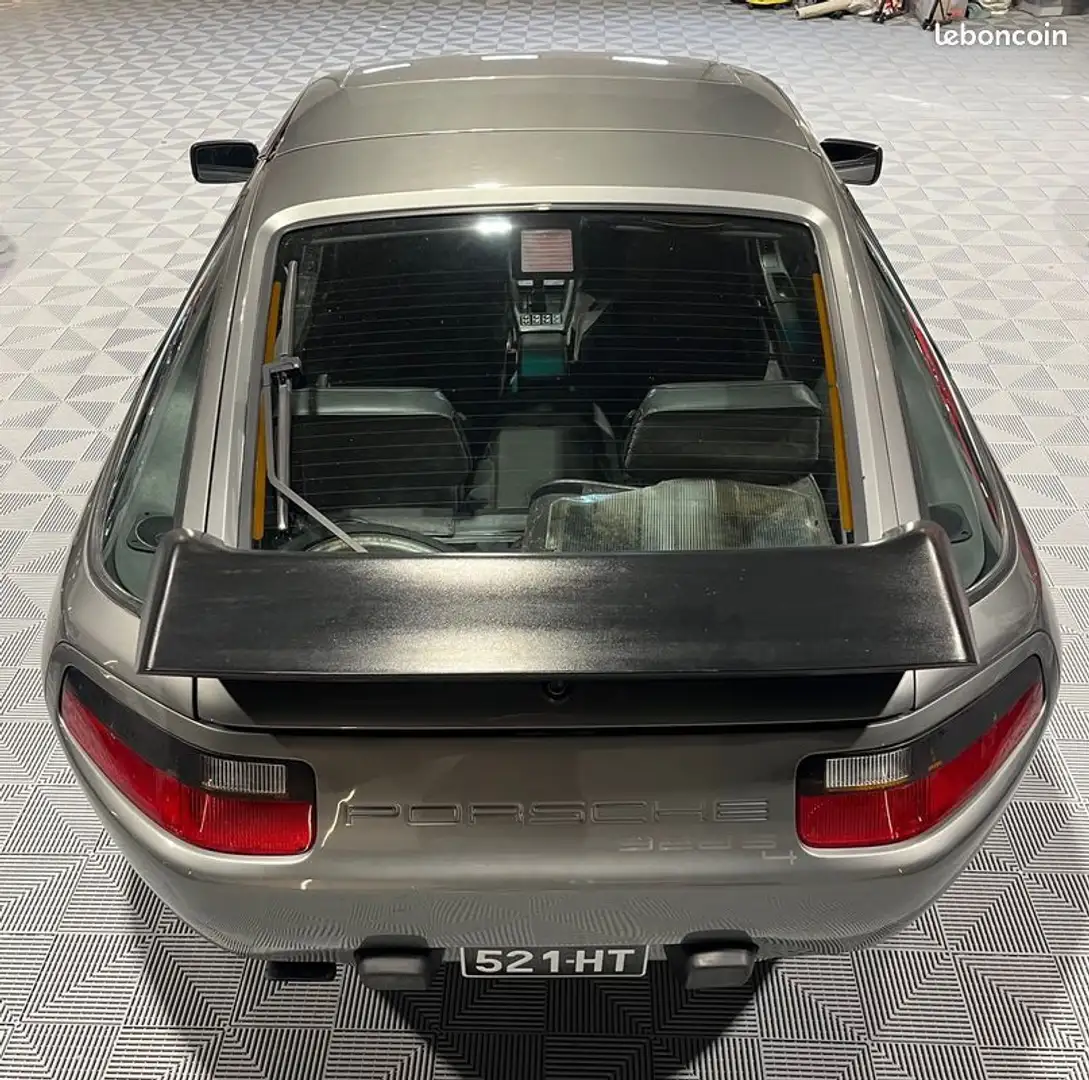 Porsche 928 s4 - 2