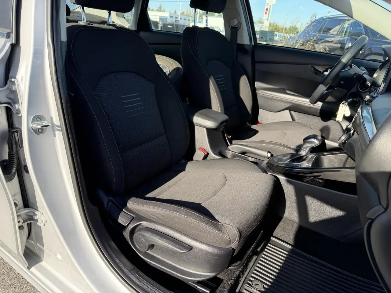 Kia Forte снимка Kia Forte