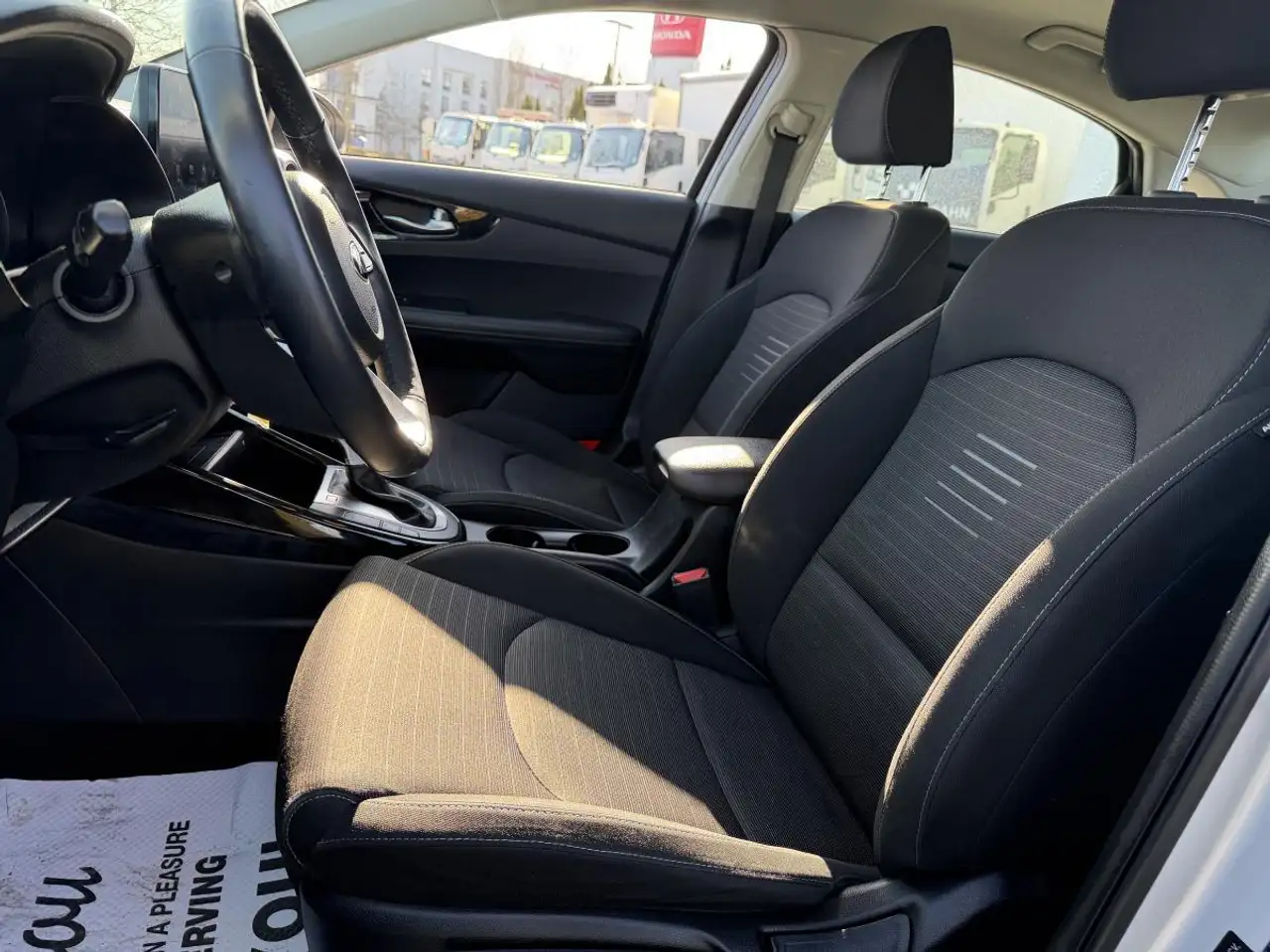 Kia Forte снимка Kia Forte