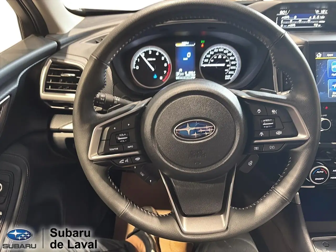 Subaru Forester снимка Subaru Forester