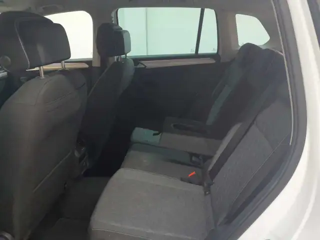 Volkswagen Tiguan view 13