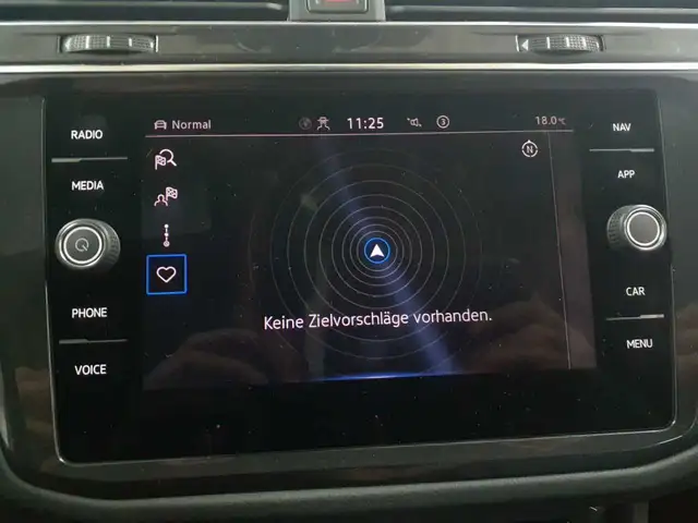 Volkswagen Tiguan view 12