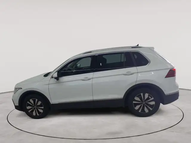 Volkswagen Tiguan view 6