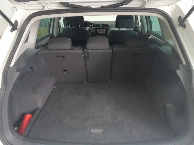 Volkswagen Tiguan view 15