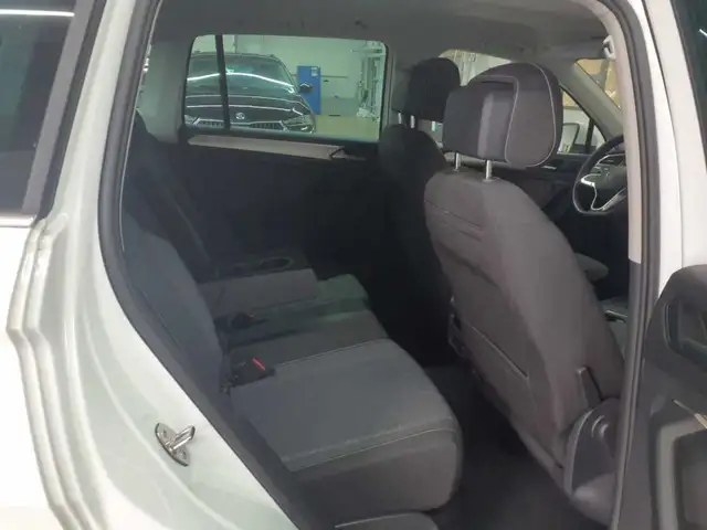 Volkswagen Tiguan view 14