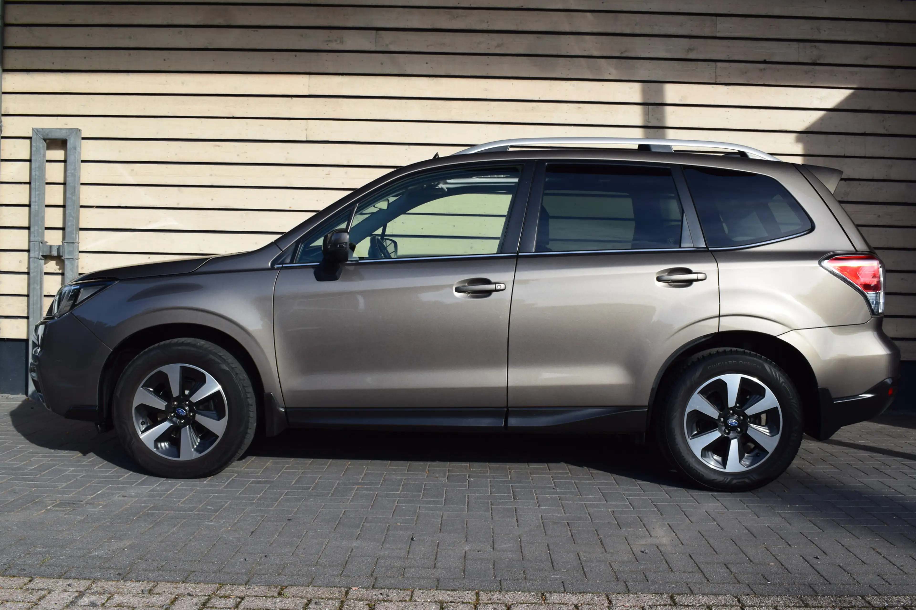 Subaru Forester 2.0 Premium - Eyesight - Trekhaak - Dealer onderho — photo 4