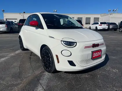 Glacier White 2024 FIAT 500e Hatchback  Automatic