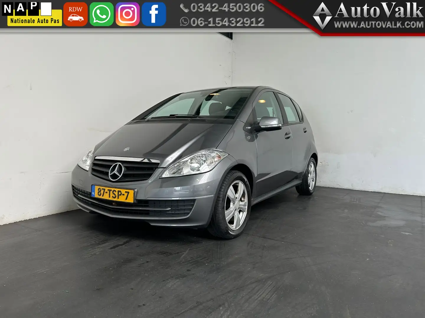 Mercedes-Benz A 160 BlueEFFICIENCY Business Class. 11-2026 APK! Gris - 1