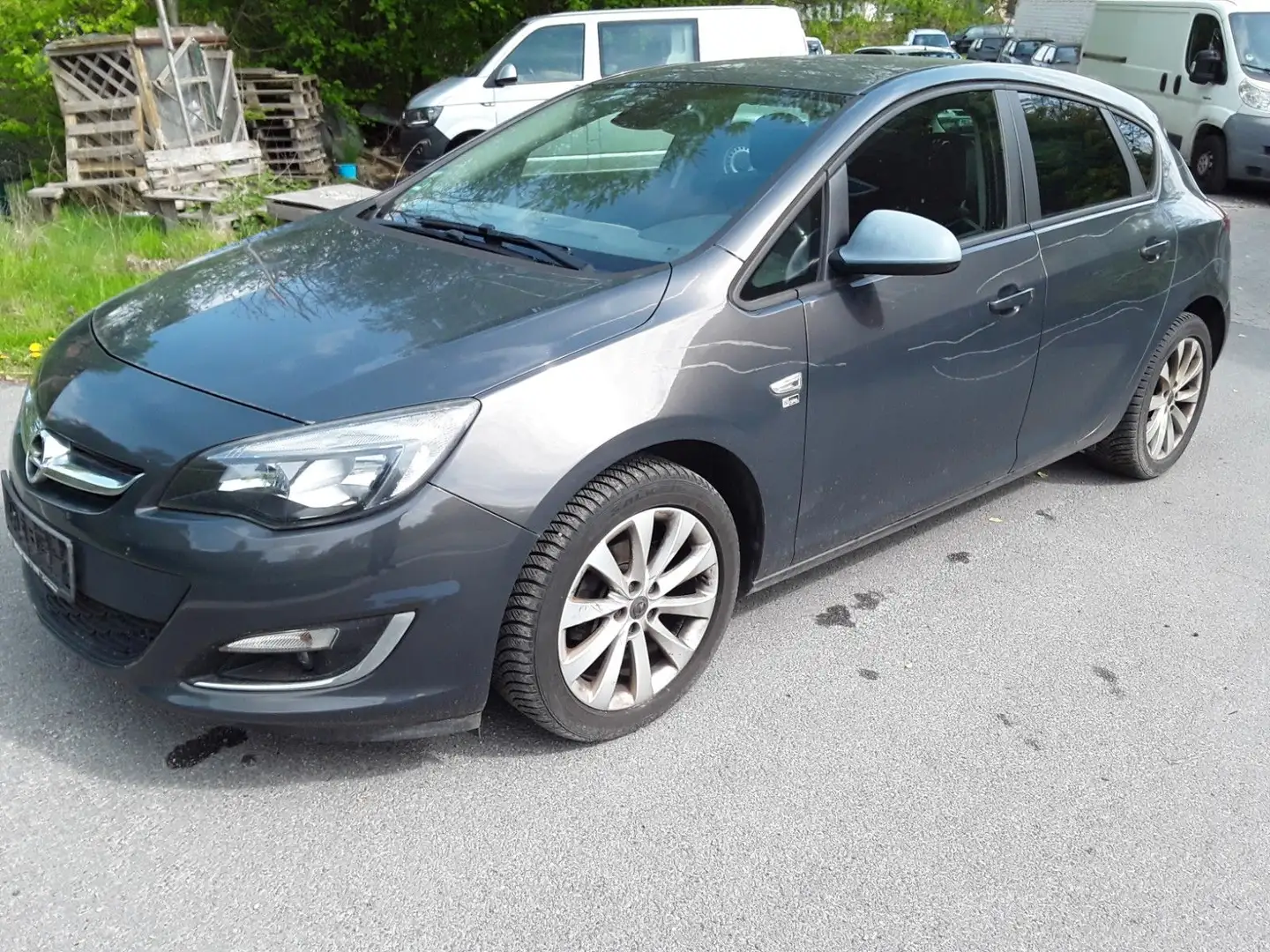 Opel Astra J Lim. 5-trg. Edition,TÜV 08.2026 Szary - 2