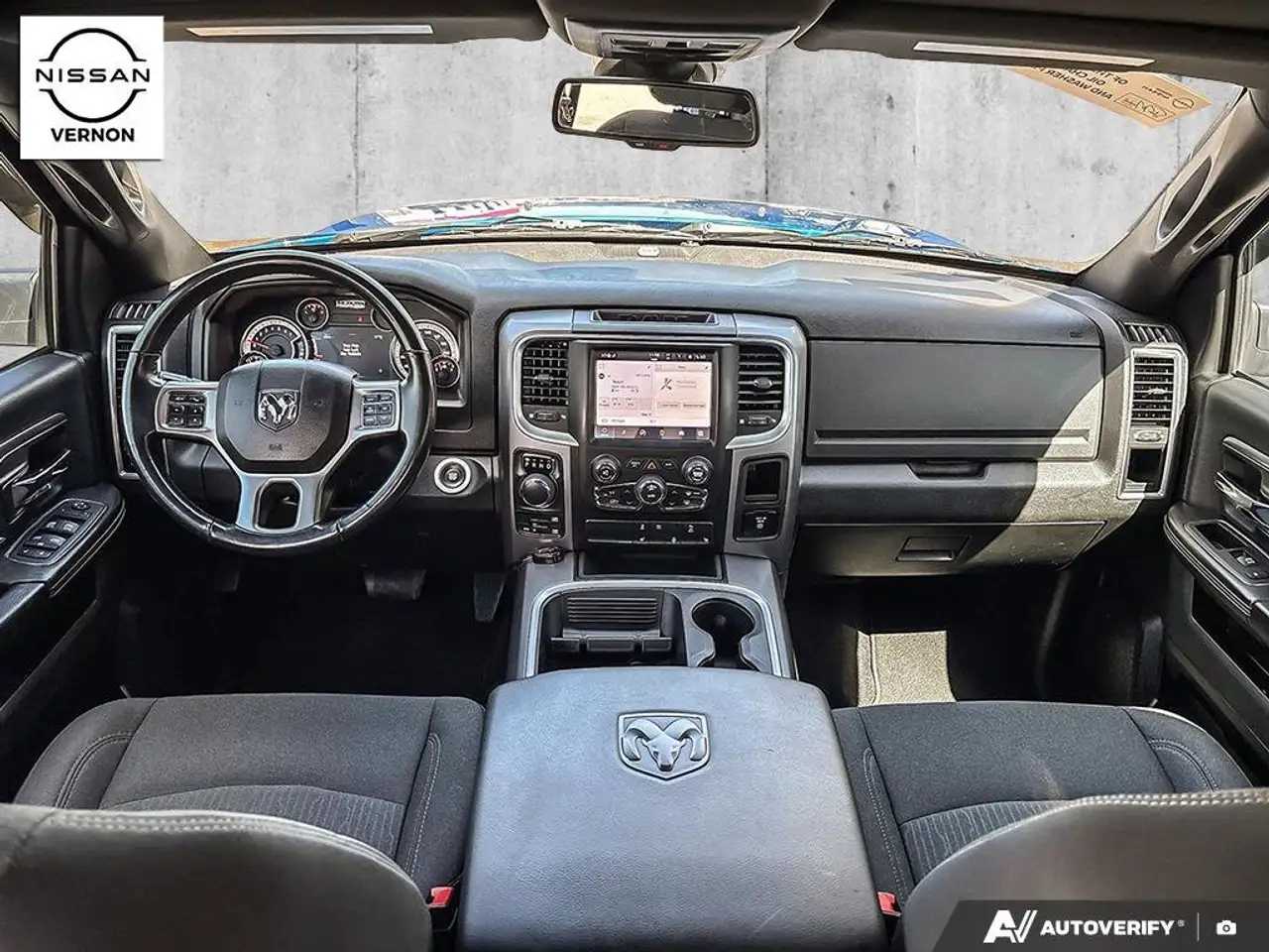 RAM 1500 снимка RAM 1500