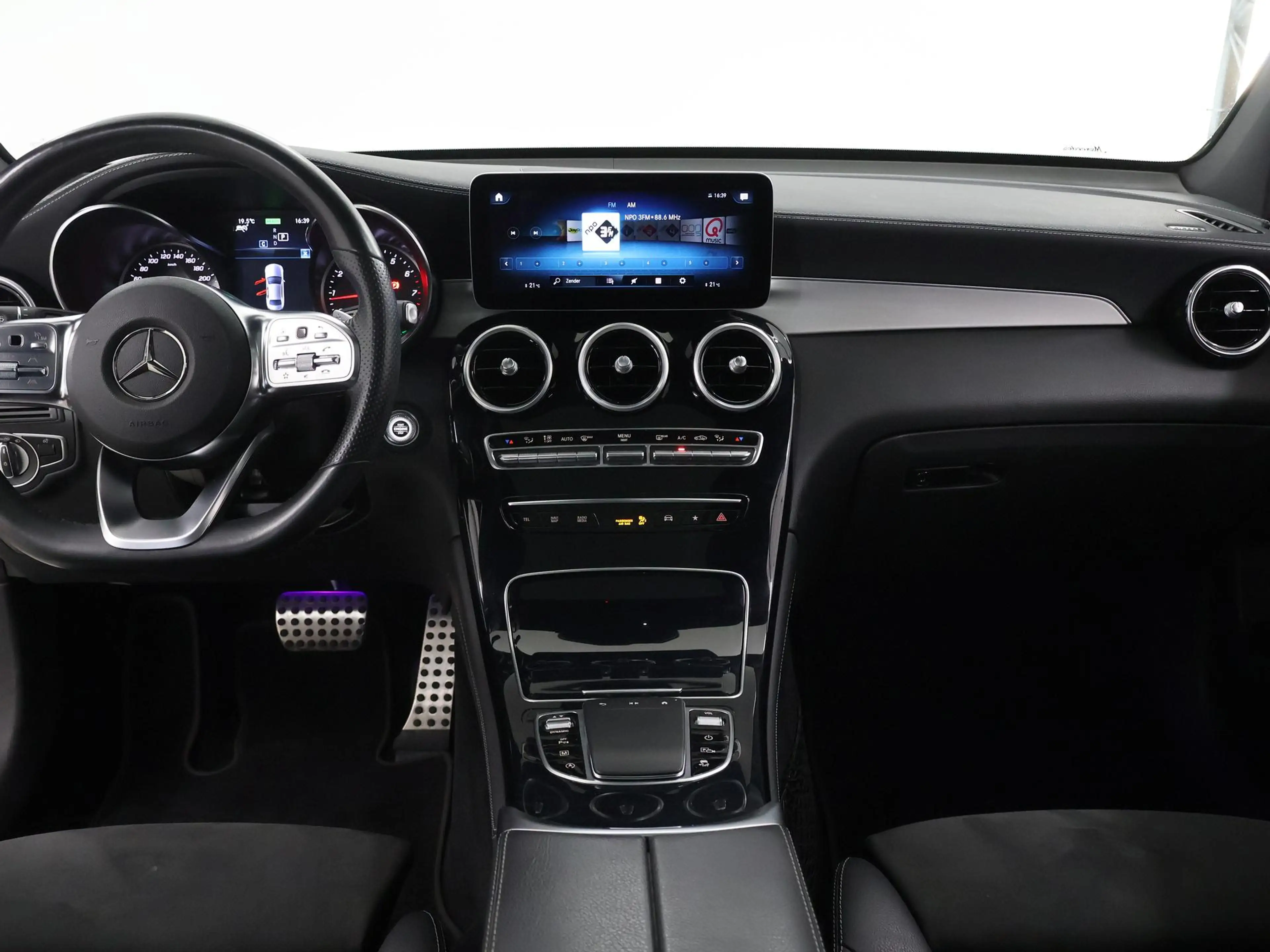 Mercedes-Benz GLC 200 4MATIC Business Solution AMG | Panoramadak | Trekh — photo 8