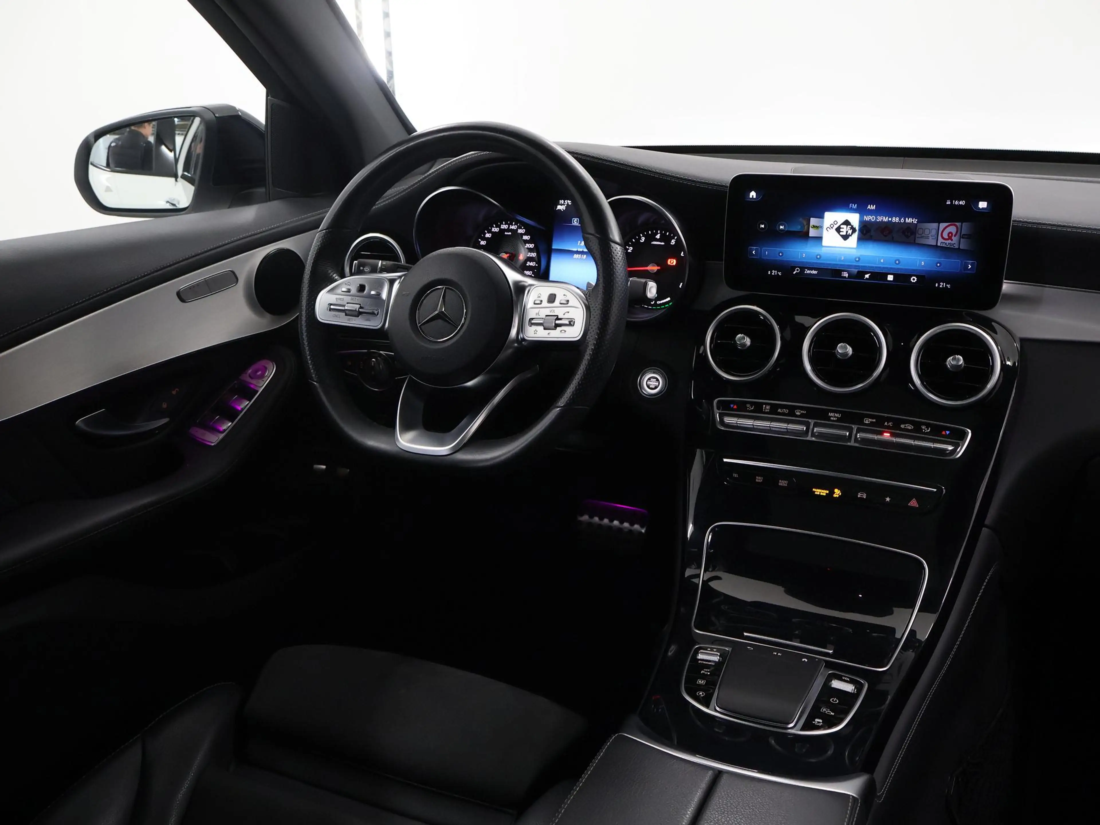 Mercedes-Benz GLC 200 4MATIC Business Solution AMG | Panoramadak | Trekh — photo 9