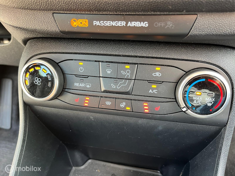 Ford Fiesta 1.1 Black & White Edition — photo 13