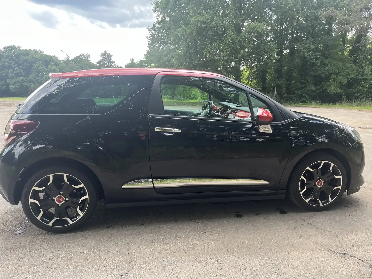 Citroen DS3 1.2 PureTech So Red Zwart - 2