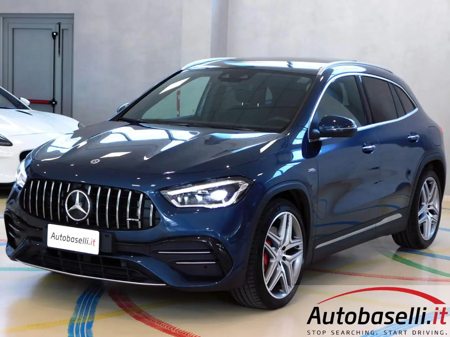 Mercedes-Benz GLA 35 AMG GLA 35 AMG SUV 4MATIC 306CV Albastru - 1