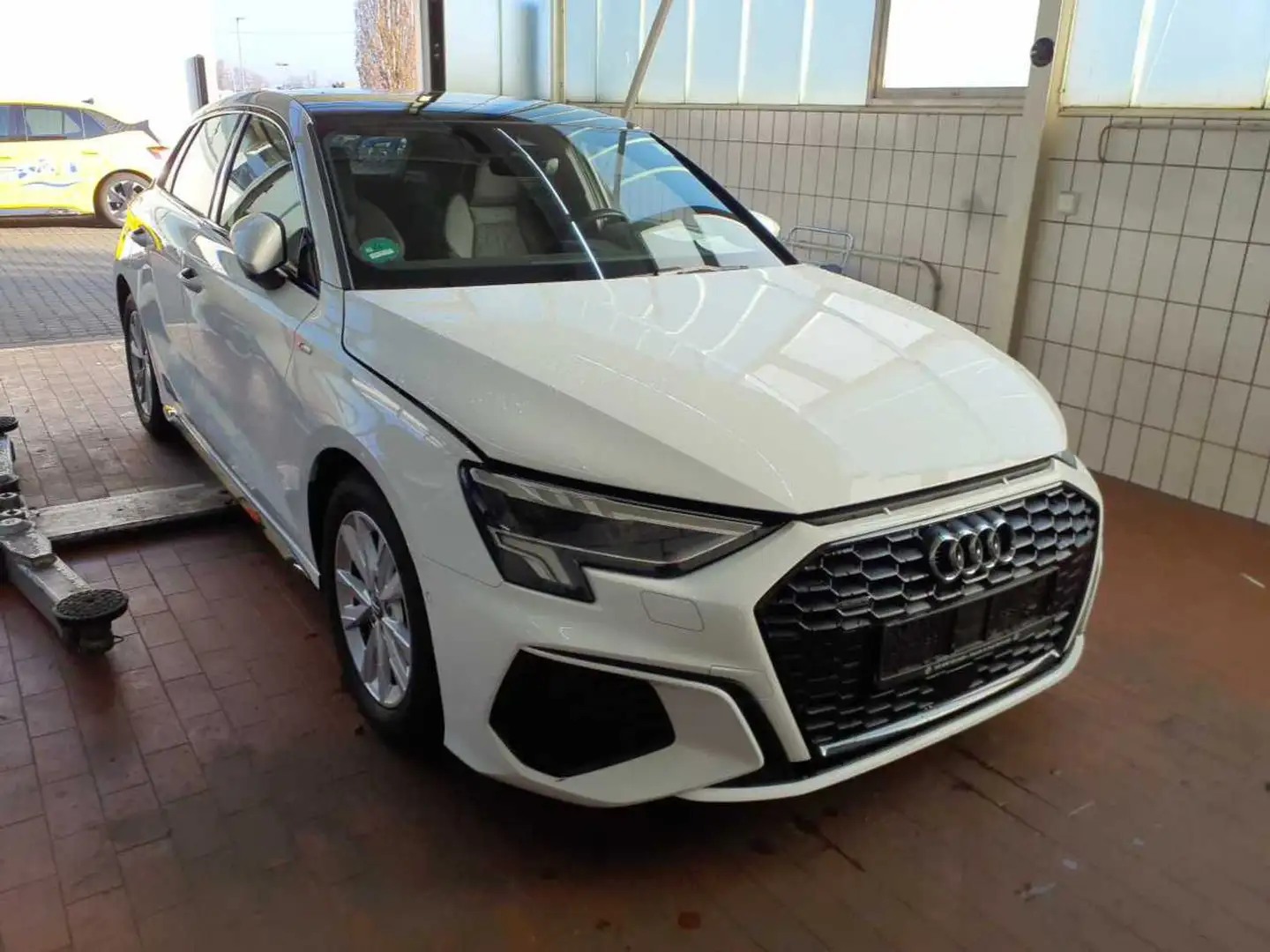Audi A3 40 TFSI QUATTRO S LINE *PANO*NAVI* Blanc - 2