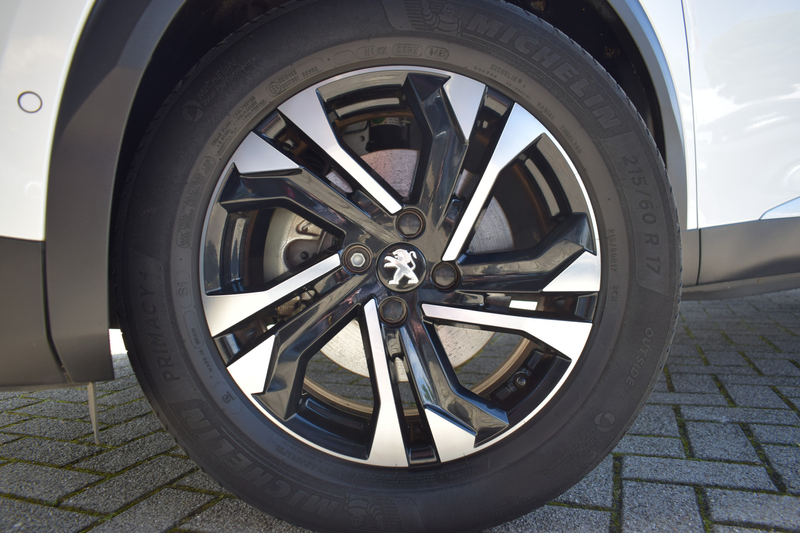 Peugeot e-2008 EV GT 50 kWh | 360° Camera | Climate + Cruise Cont — photo 6