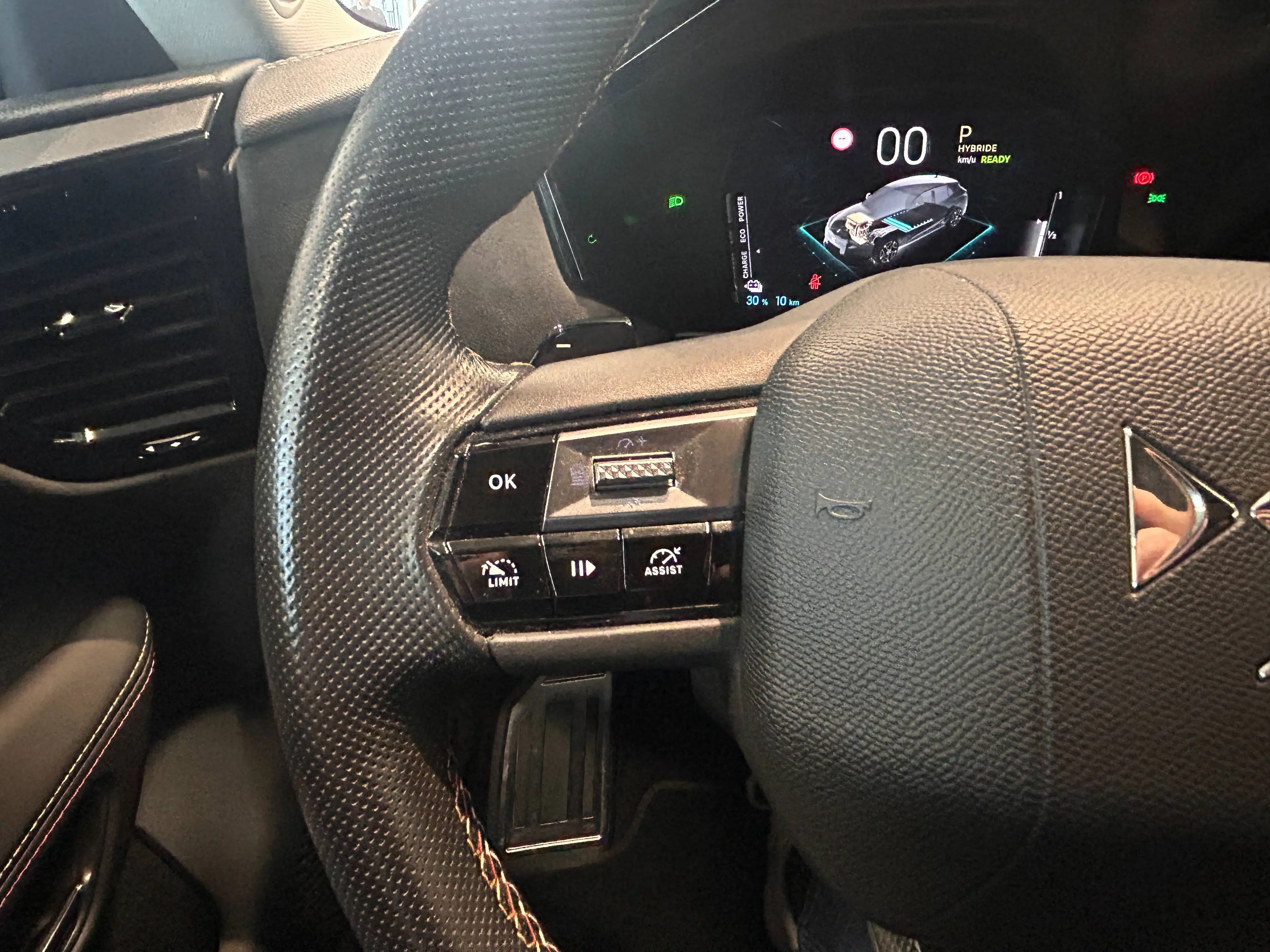 DS Automobiles DS 4 DS 4 PHEV 1.6 E-TENSE Performance Line (165 kW) — photo 18
