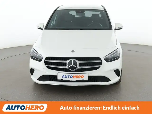 Mercedes-Benz B-Class view 9