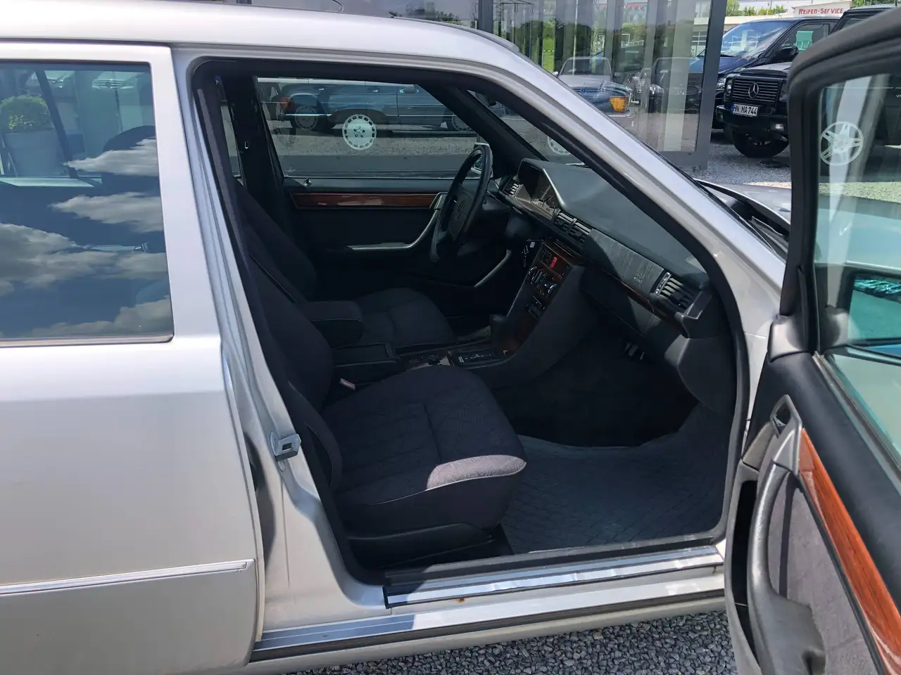 Mercedes-Benz E 200 T Automatik*AHK*Klimaanlage*Tempomat*, foto 9