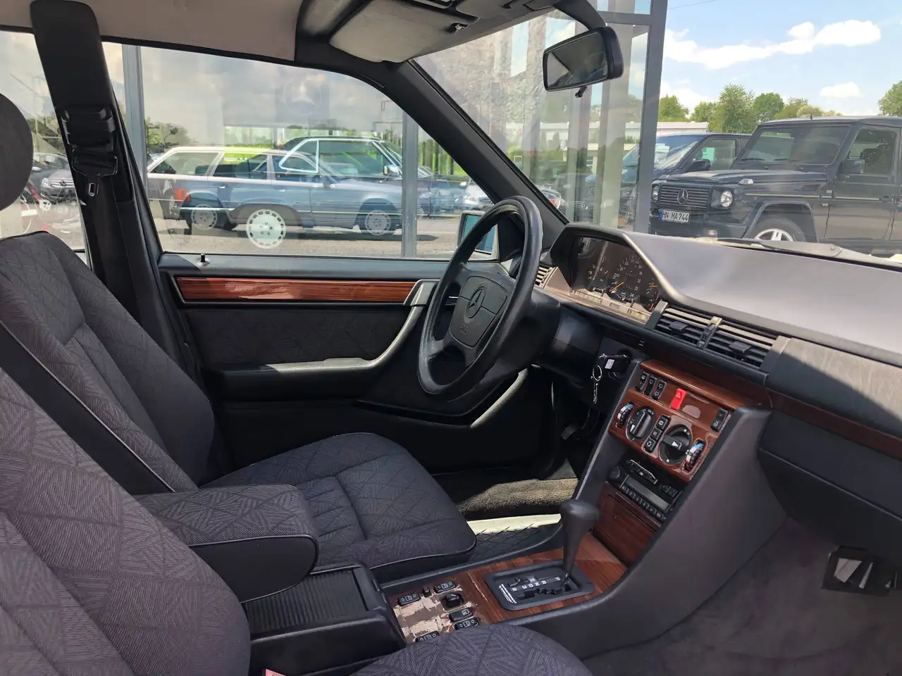 Mercedes-Benz E 200 T Automatik*AHK*Klimaanlage*Tempomat*, foto 10
