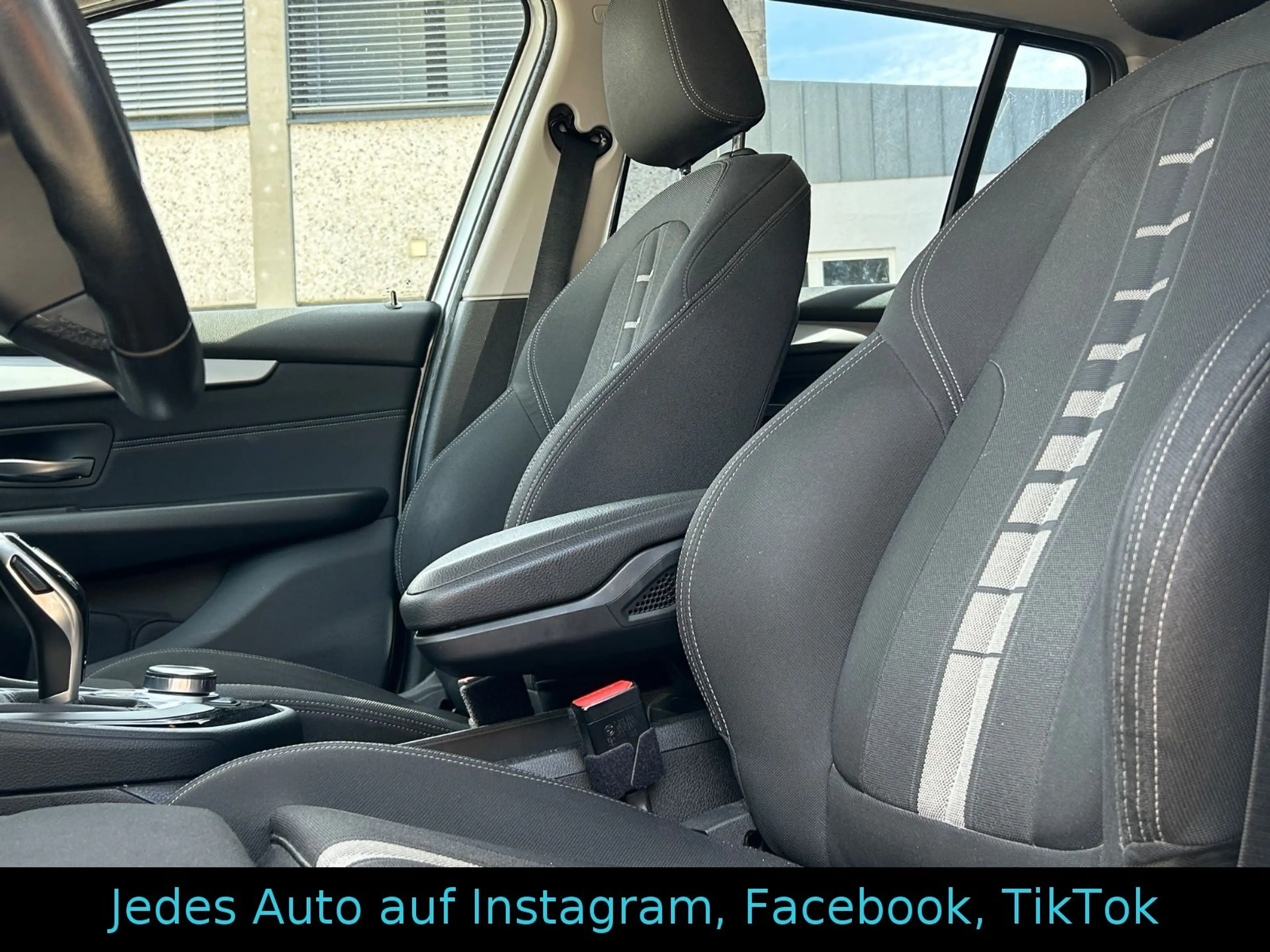 BMW 218 d Gran Tourer Automatik / LED — photo 21