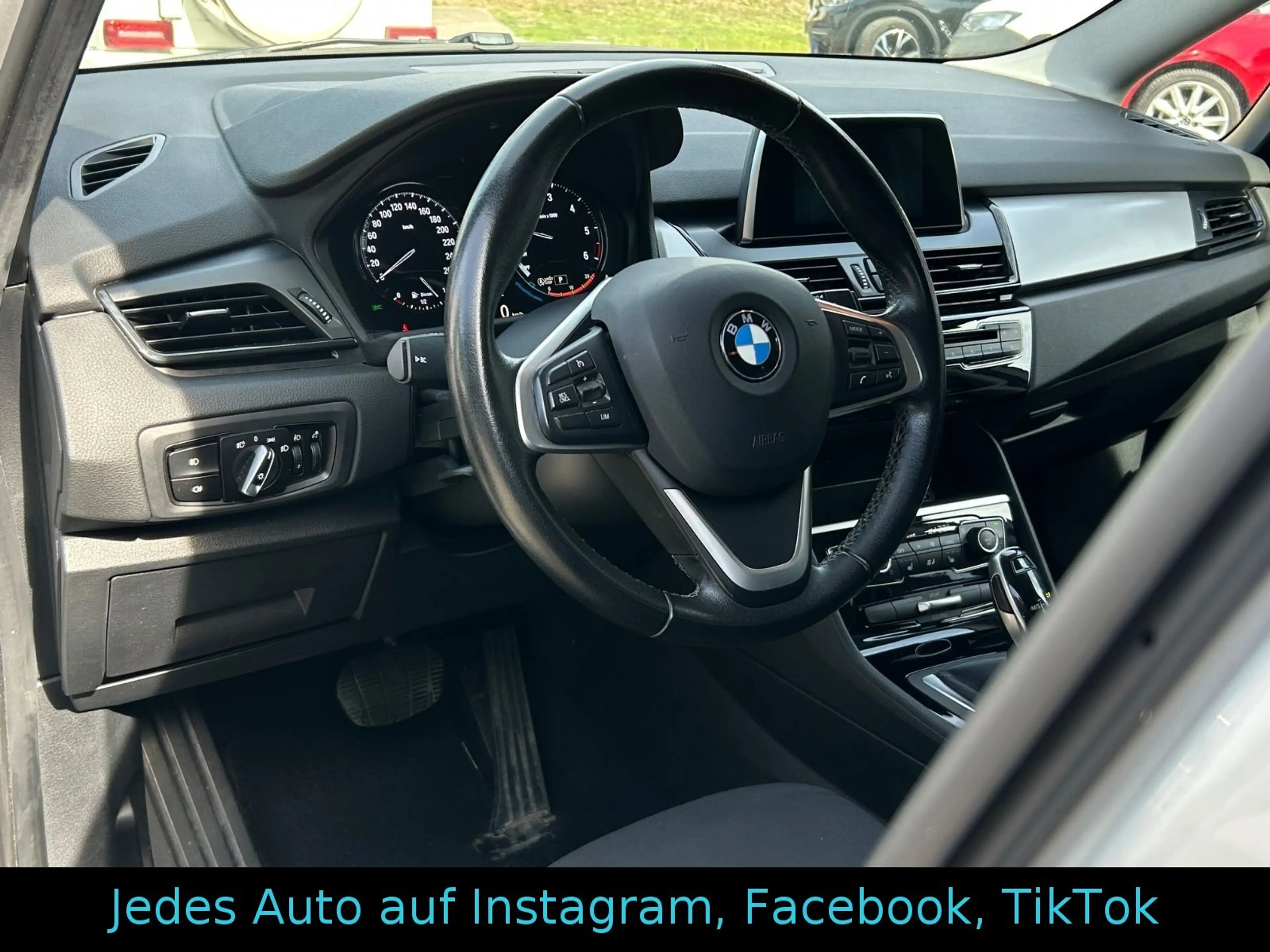 BMW 218 d Gran Tourer Automatik / LED — photo 18