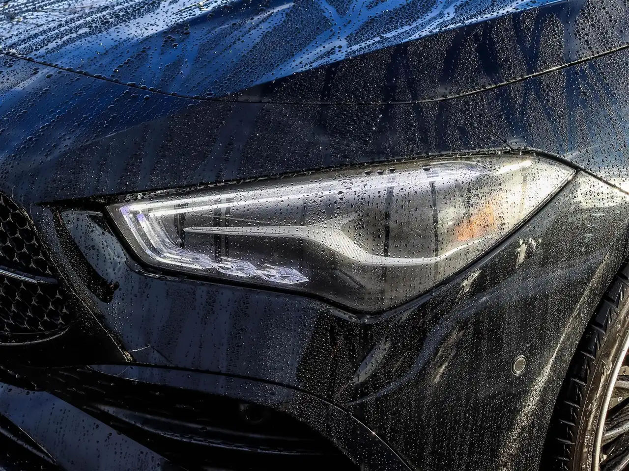 Mercedes-Benz CLA снимка Mercedes-Benz CLA