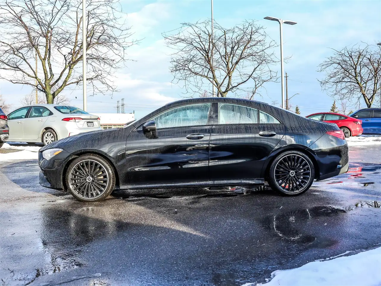 Mercedes-Benz CLA снимка Mercedes-Benz CLA