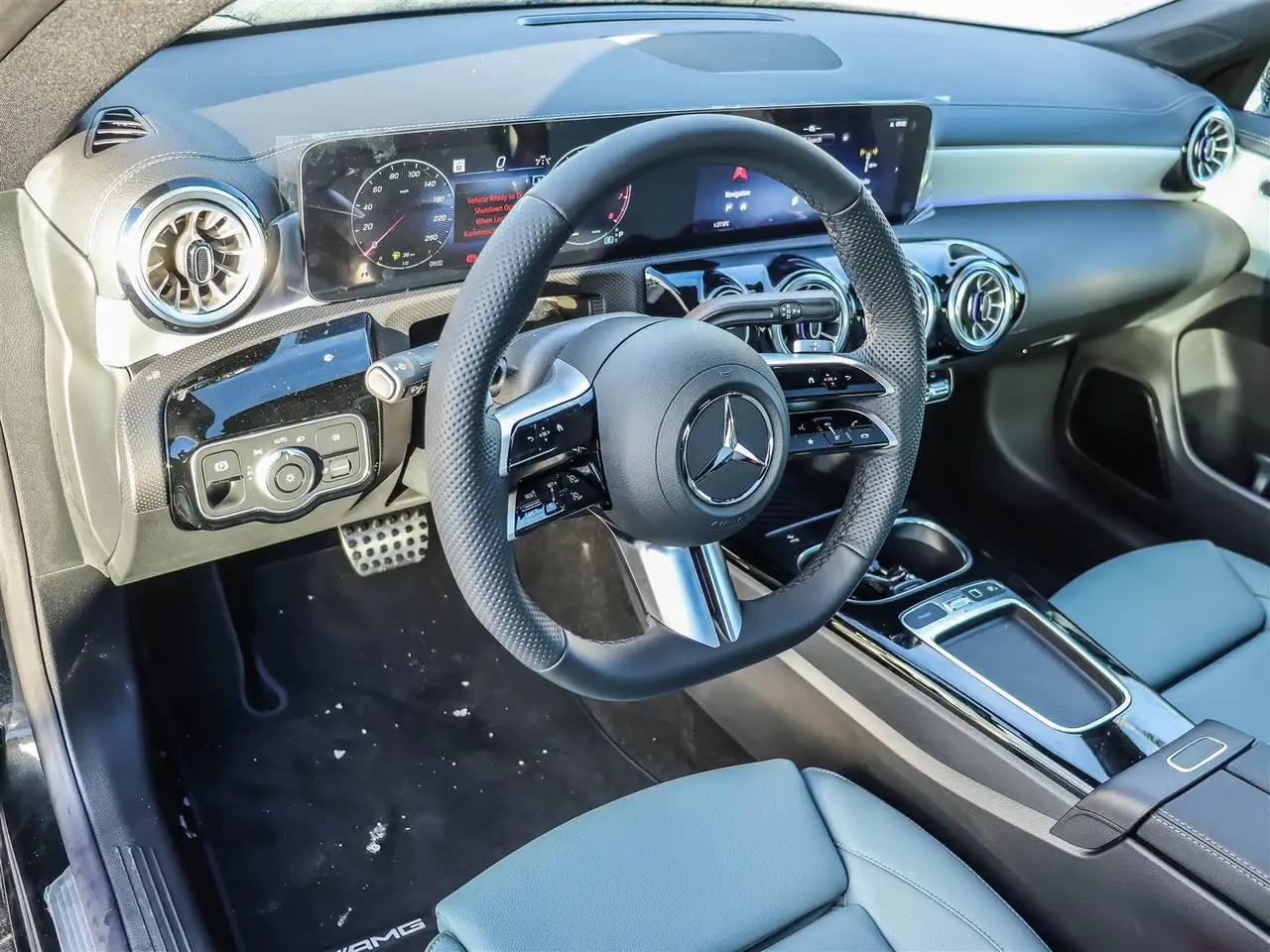 Mercedes-Benz CLA снимка Mercedes-Benz CLA